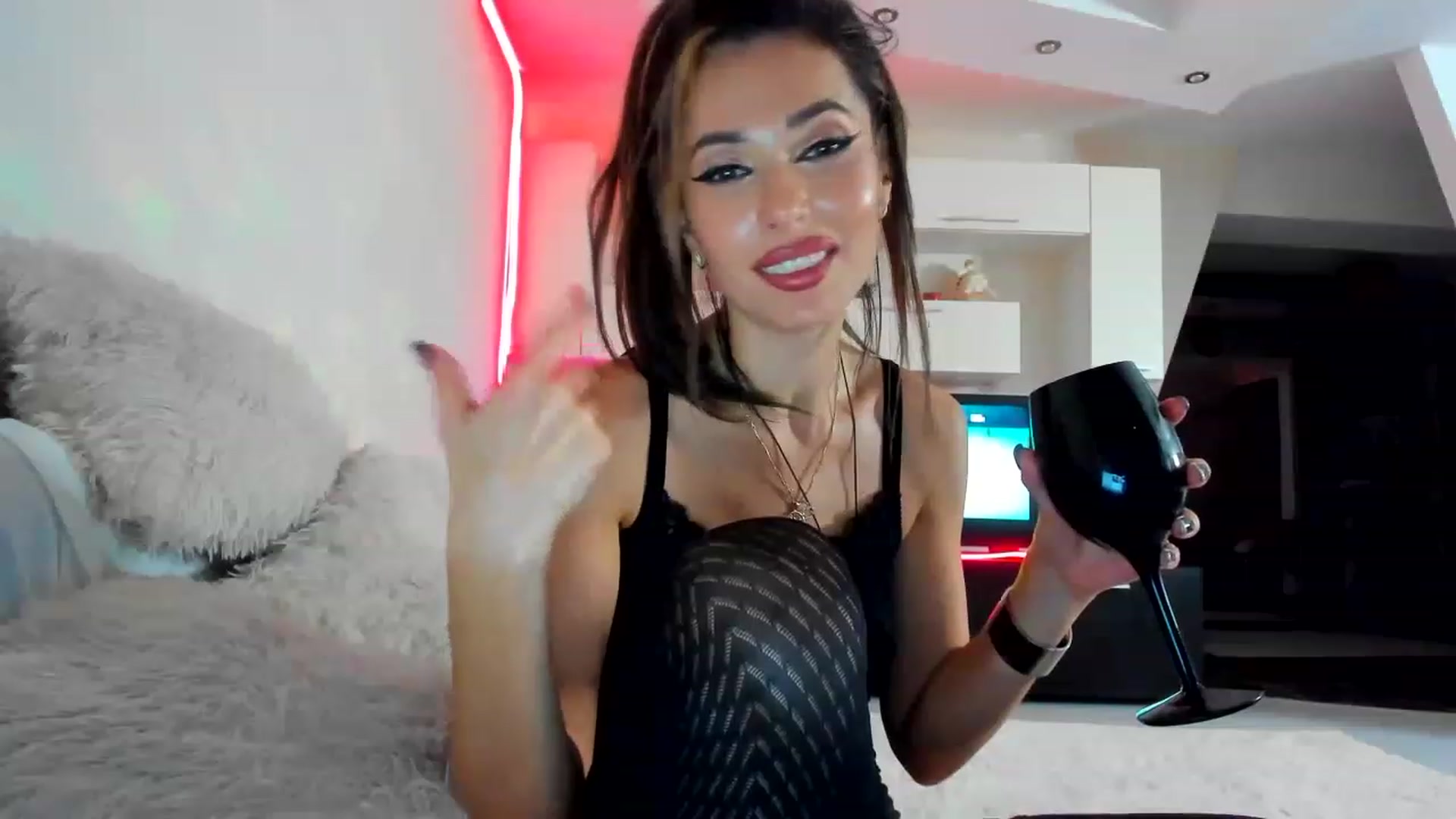 Gallery image thumbnail from SmileyTinaa's myfreecams stream on, 02/02/2023, 02:58 image 20 of 20