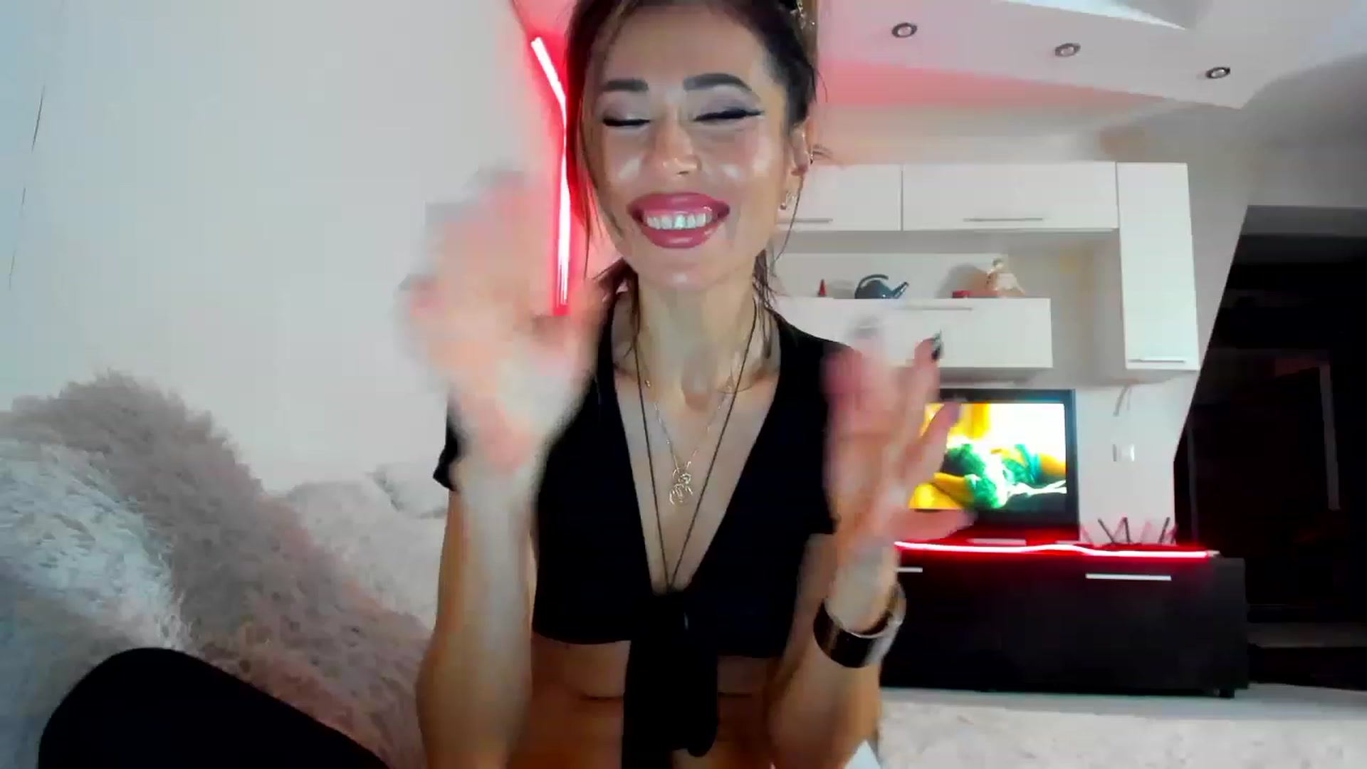 Gallery image thumbnail from SmileyTinaa's myfreecams stream on, 02/03/2023, 03:38 image 9 of 20