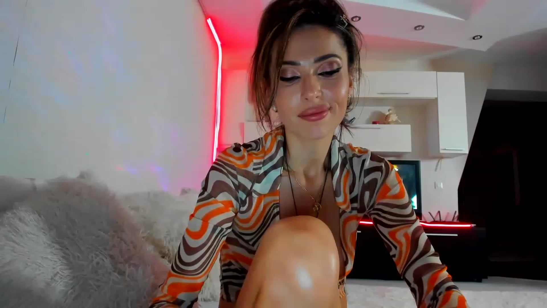 Gallery image thumbnail from SmileyTinaa's myfreecams stream on, 02/08/2023, 01:20 image 8 of 20