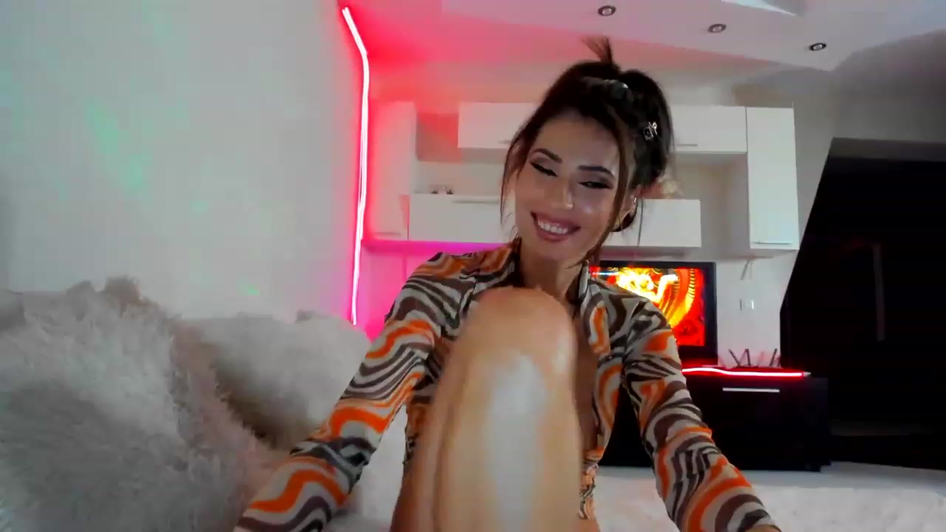 Gallery image thumbnail from SmileyTinaa's myfreecams stream on, 02/08/2023, 01:20 image 7 of 20
