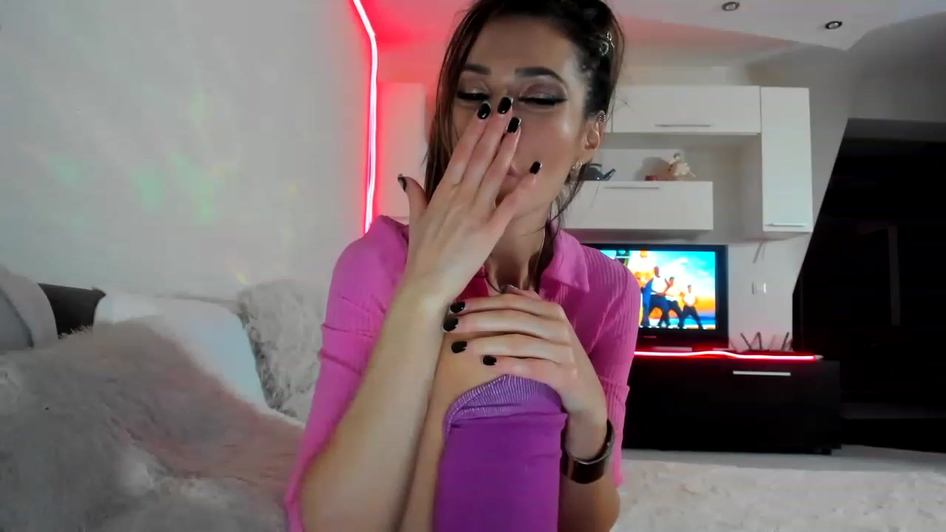 Gallery image thumbnail from SmileyTinaa's myfreecams stream on, 02/10/2023, 04:19 image 10 of 20
