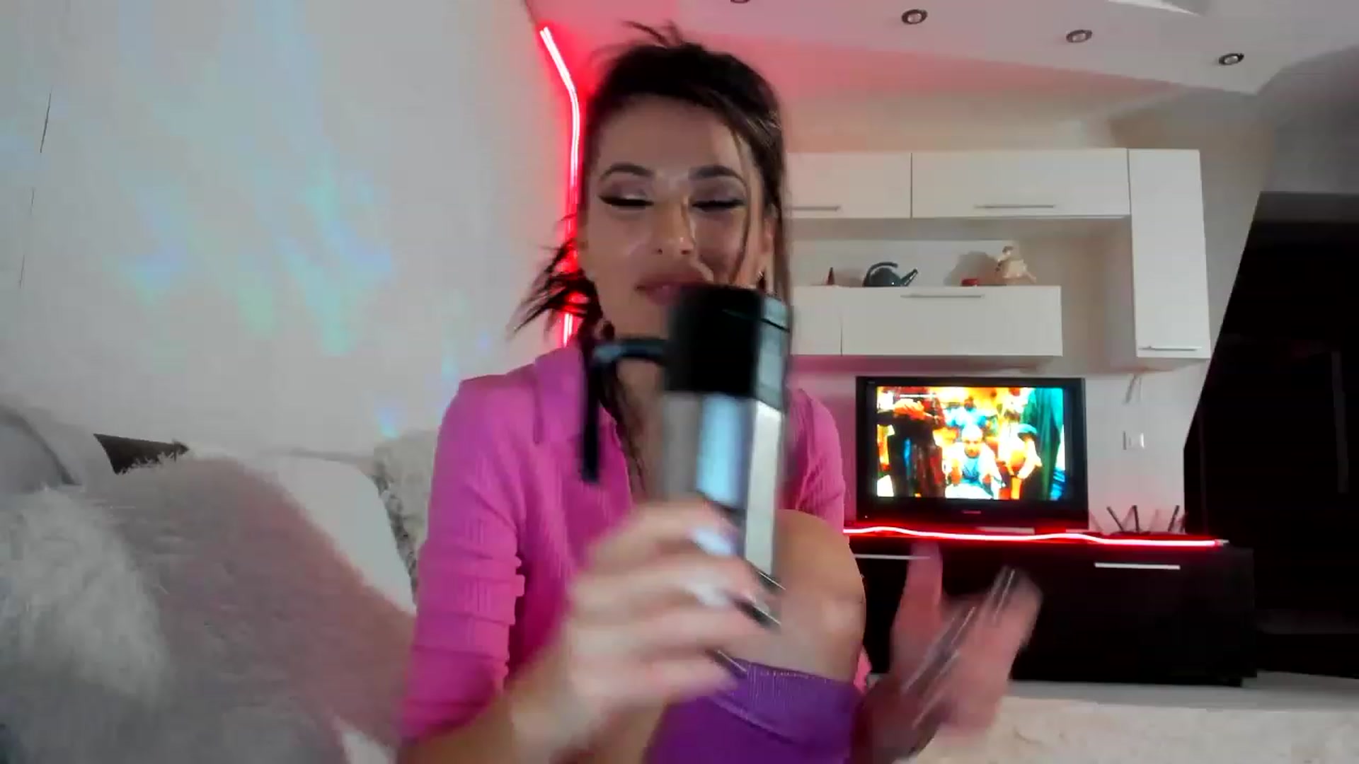 Gallery image thumbnail from SmileyTinaa's myfreecams stream on, 02/10/2023, 05:55 image 17 of 20