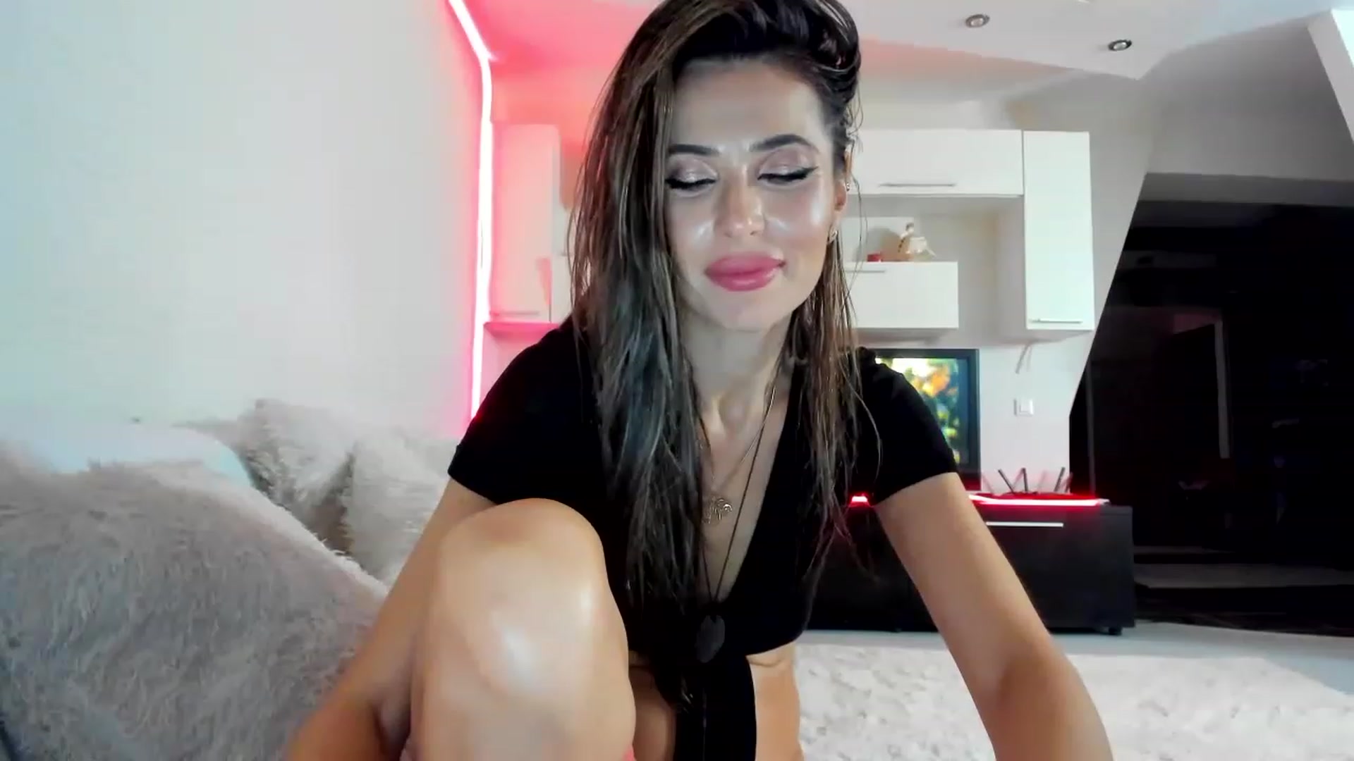 Gallery image thumbnail from SmileyTinaa's myfreecams stream on, 02/16/2023, 04:49 image 7 of 20