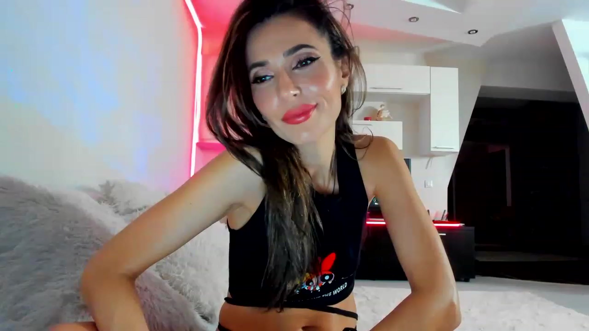 Gallery image thumbnail from SmileyTinaa's myfreecams stream on, 02/18/2023, 24:08 image 12 of 20