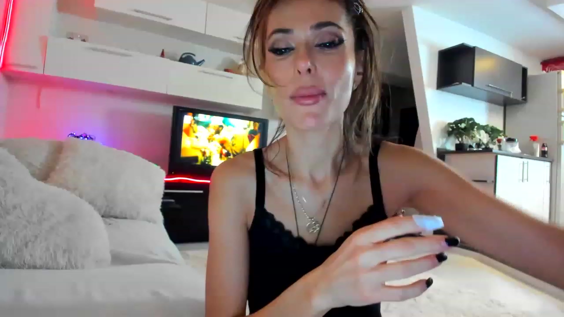 Gallery image thumbnail from SmileyTinaa's myfreecams stream on, 02/21/2023, 05:44 image 6 of 20