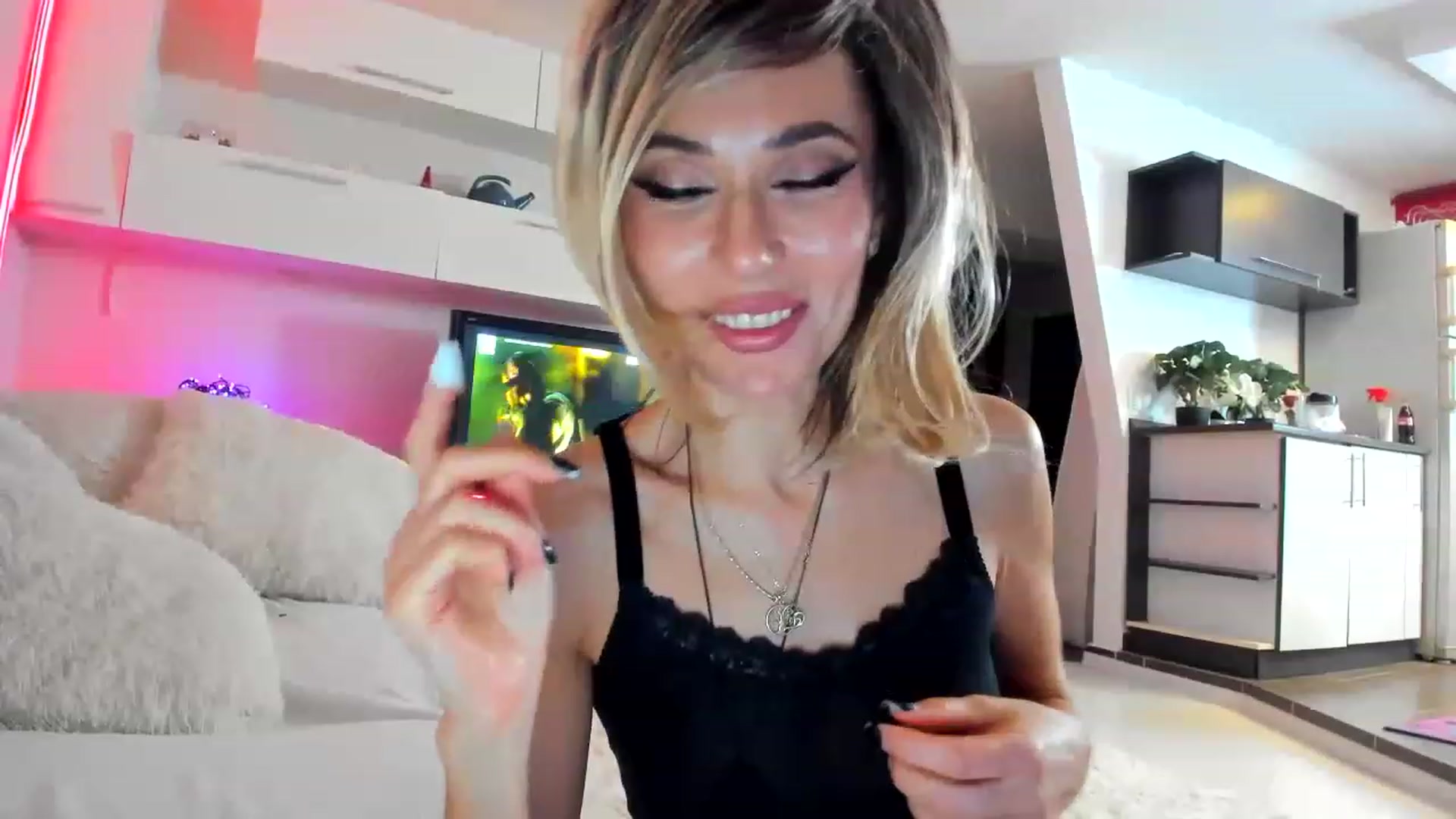Gallery image thumbnail from SmileyTinaa's myfreecams stream on, 02/21/2023, 05:44 image 5 of 20