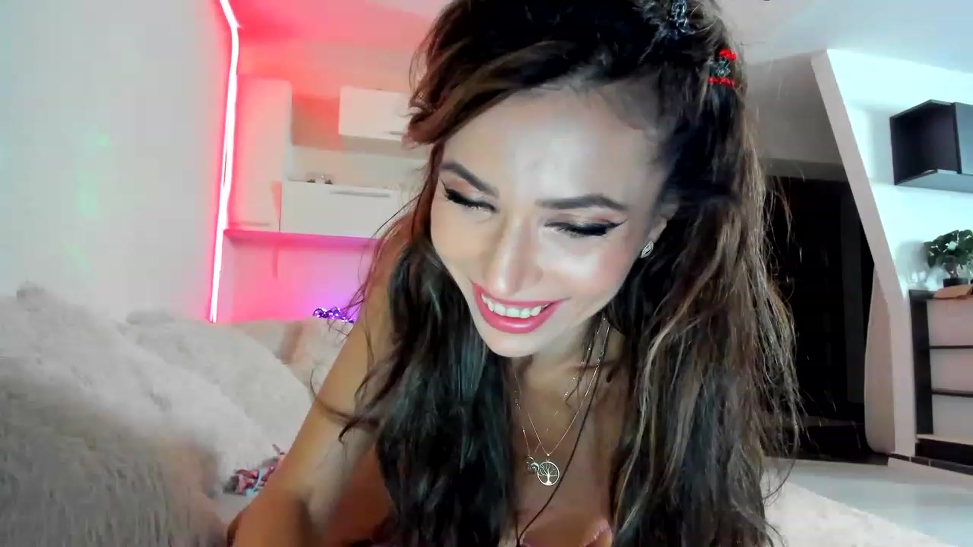 Gallery image thumbnail from SmileyTinaa's myfreecams stream on, 02/22/2023, 23:14 image 17 of 20