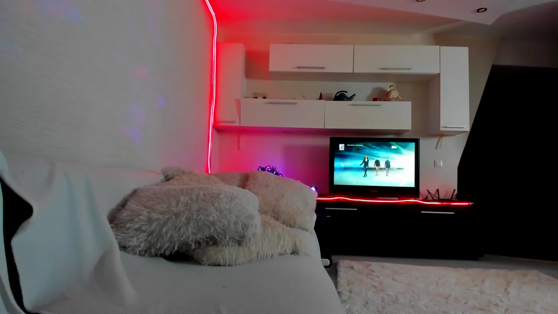 Gallery image thumbnail from SmileyTinaa's myfreecams stream on, 02/23/2023, 02:36 image 14 of 20
