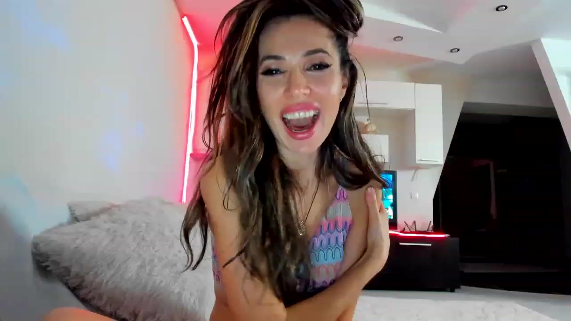Gallery image thumbnail from SmileyTinaa's myfreecams stream on, 02/23/2023, 07:14 image 6 of 20