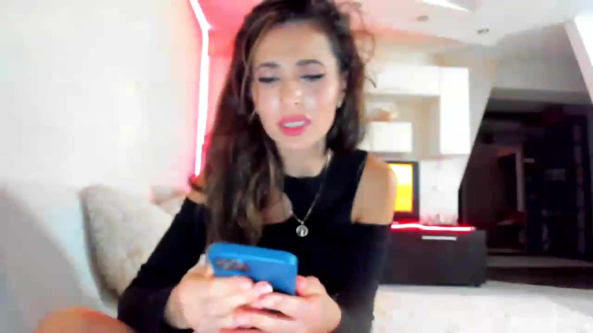 Gallery image thumbnail from SmileyTinaa's myfreecams stream on, 02/28/2023, 01:44 image 14 of 20