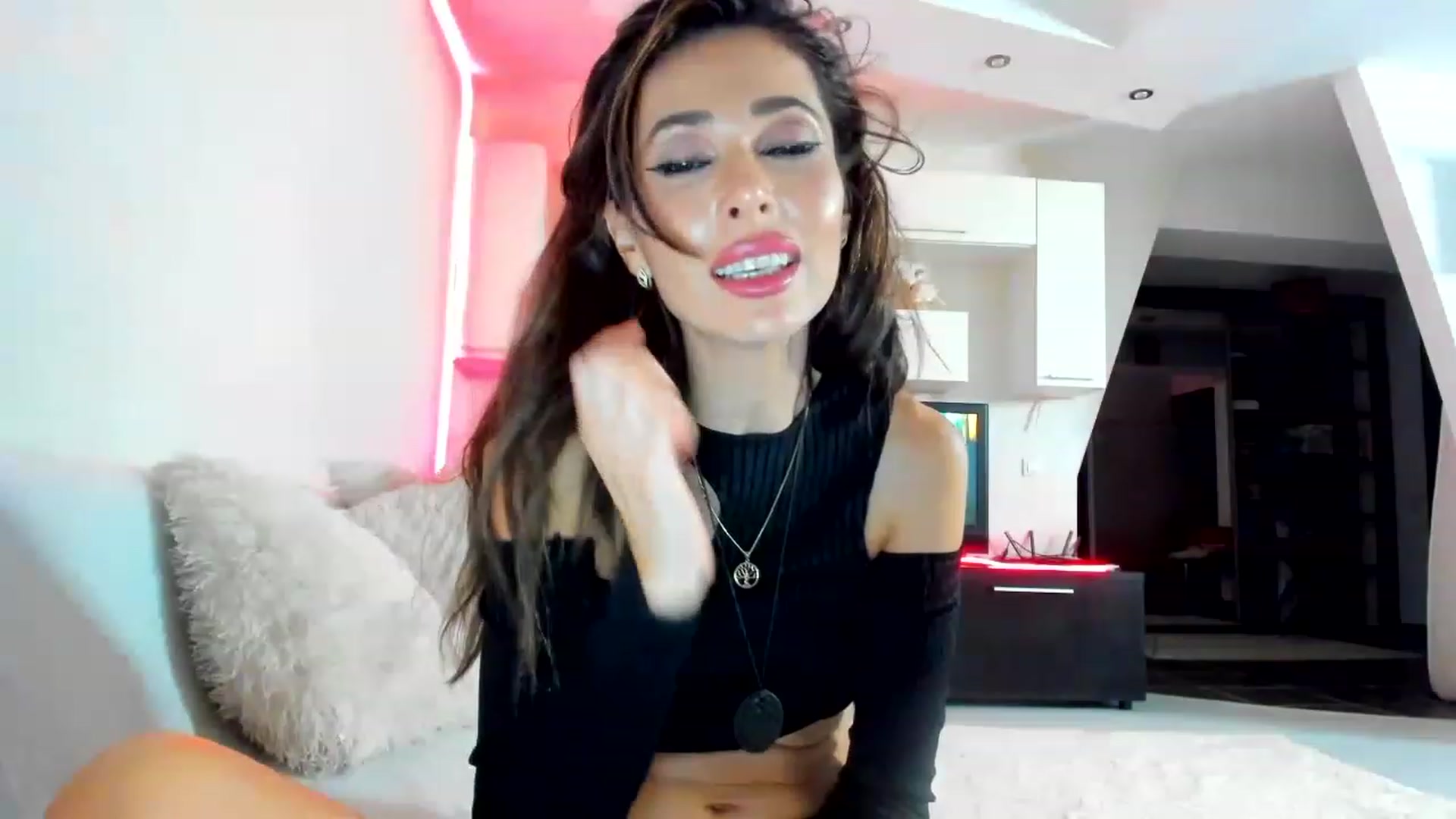 Gallery image thumbnail from SmileyTinaa's myfreecams stream on, 02/28/2023, 01:44 image 11 of 20