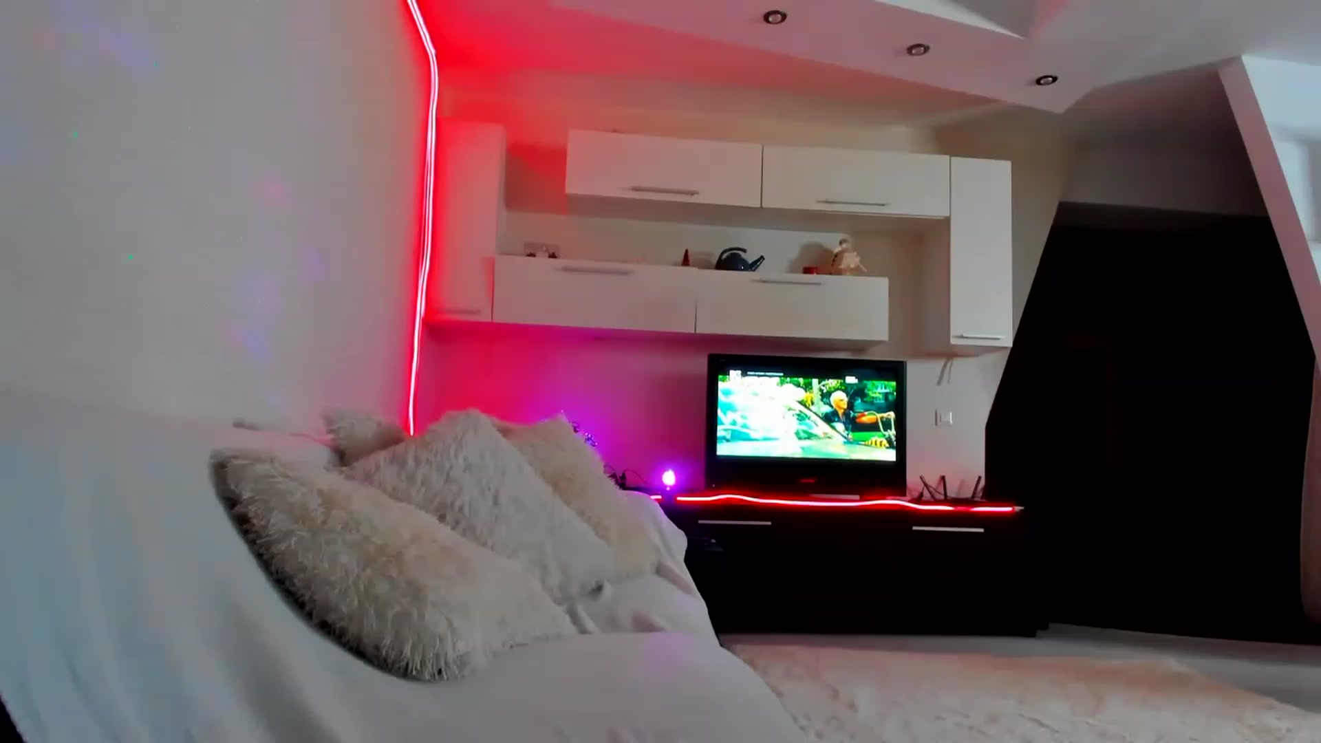 Gallery image thumbnail from SmileyTinaa's myfreecams stream on, 02/28/2023, 02:51 image 18 of 20
