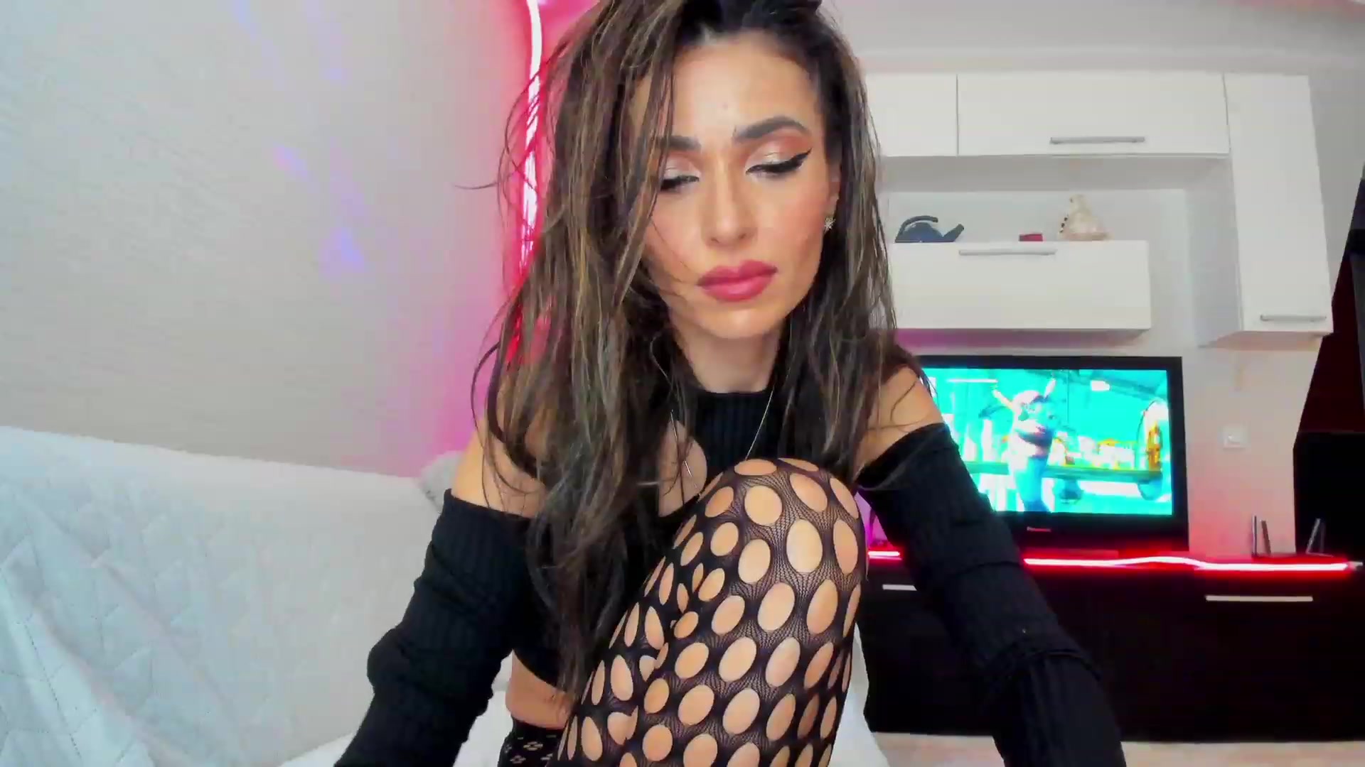 Gallery image thumbnail from SmileyTinaa's myfreecams stream on, 03/03/2023, 24:58 image 8 of 20