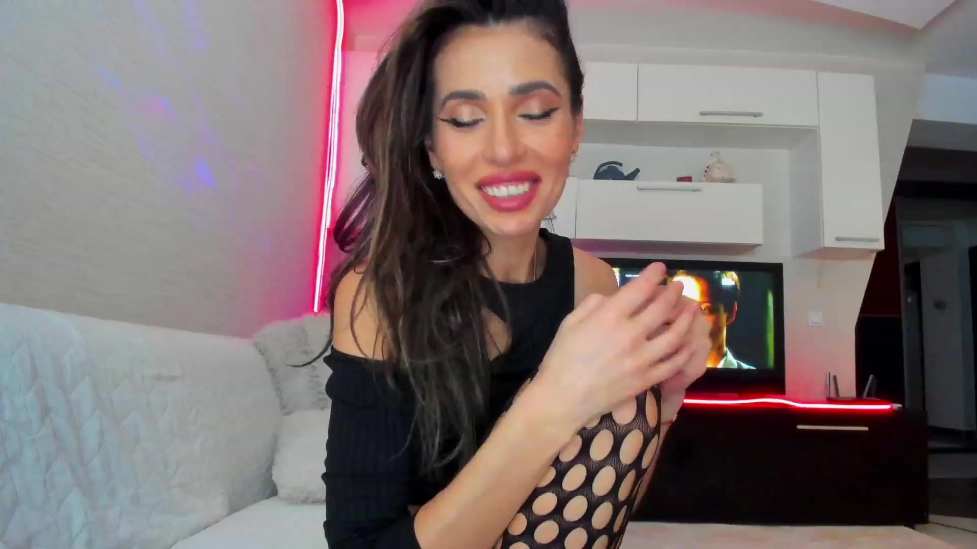 Gallery image thumbnail from SmileyTinaa's myfreecams stream on, 03/03/2023, 02:18 image 14 of 20