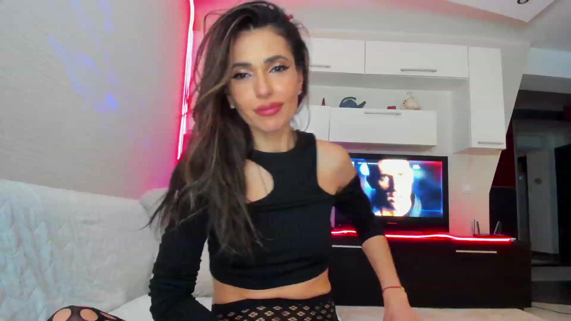 Gallery image thumbnail from SmileyTinaa's myfreecams stream on, 03/03/2023, 02:18 image 10 of 20