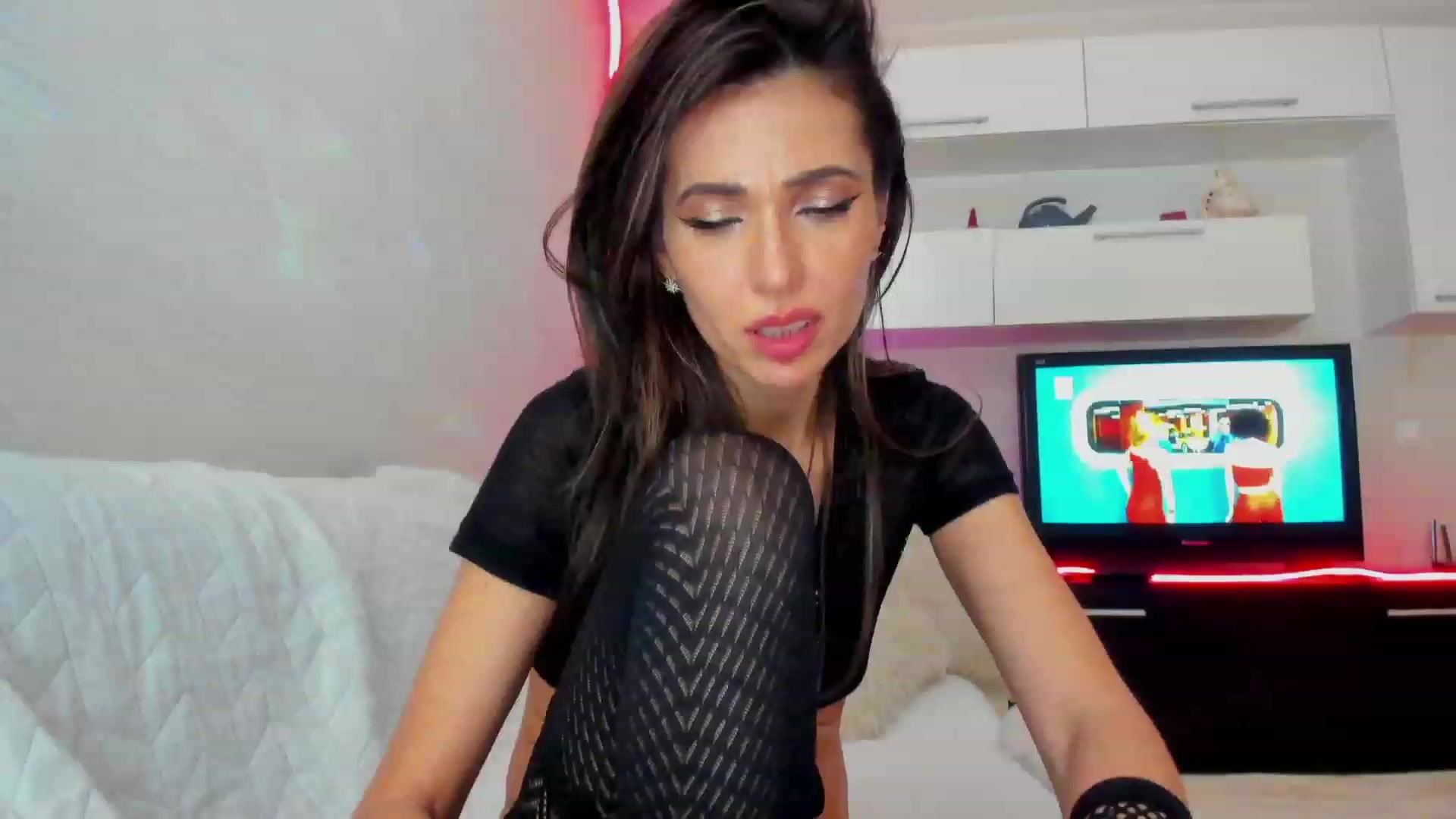 Gallery image thumbnail from SmileyTinaa's myfreecams stream on, 03/04/2023, 05:26 image 15 of 20