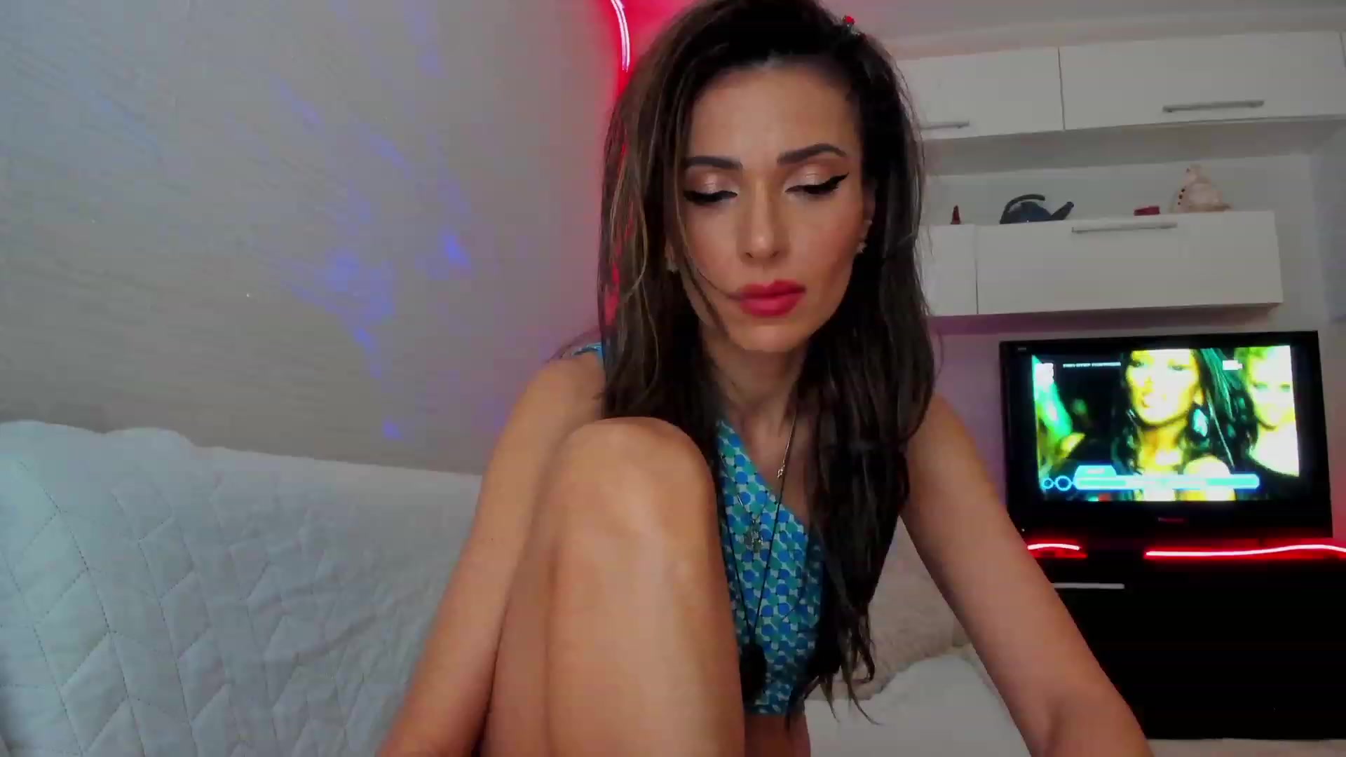 Gallery image thumbnail from SmileyTinaa's myfreecams stream on, 03/06/2023, 23:35 image 5 of 20