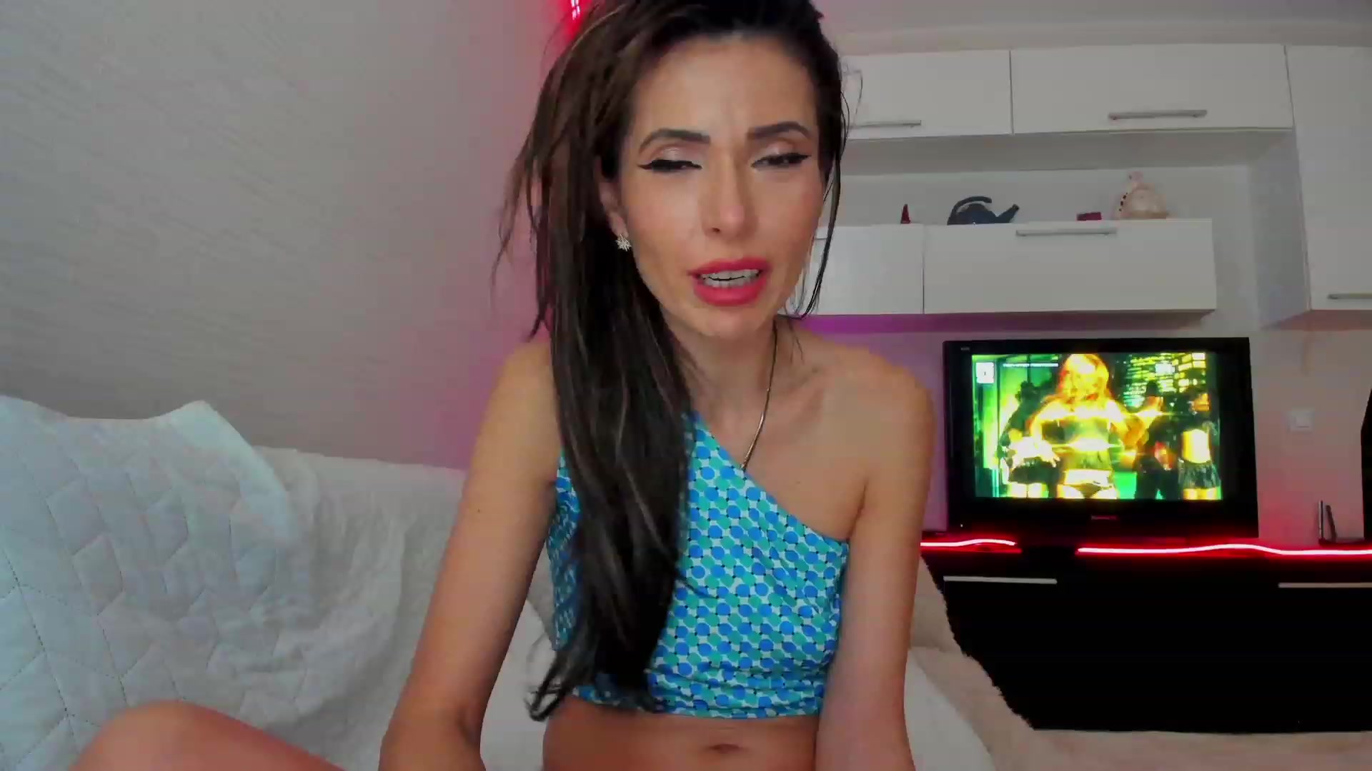 Gallery image thumbnail from SmileyTinaa's myfreecams stream on, 03/07/2023, 01:47 image 4 of 20