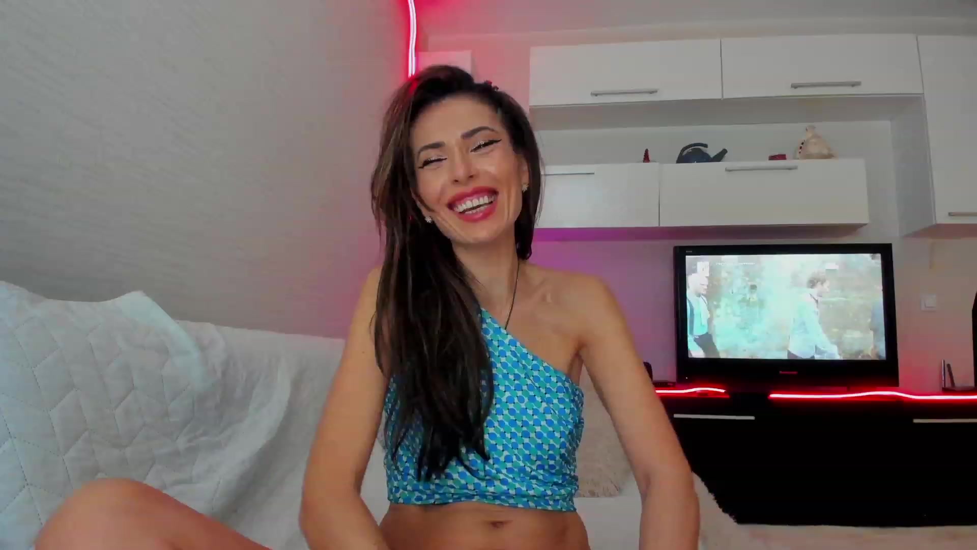 Gallery image thumbnail from SmileyTinaa's myfreecams stream on, 03/07/2023, 01:47 image 8 of 20