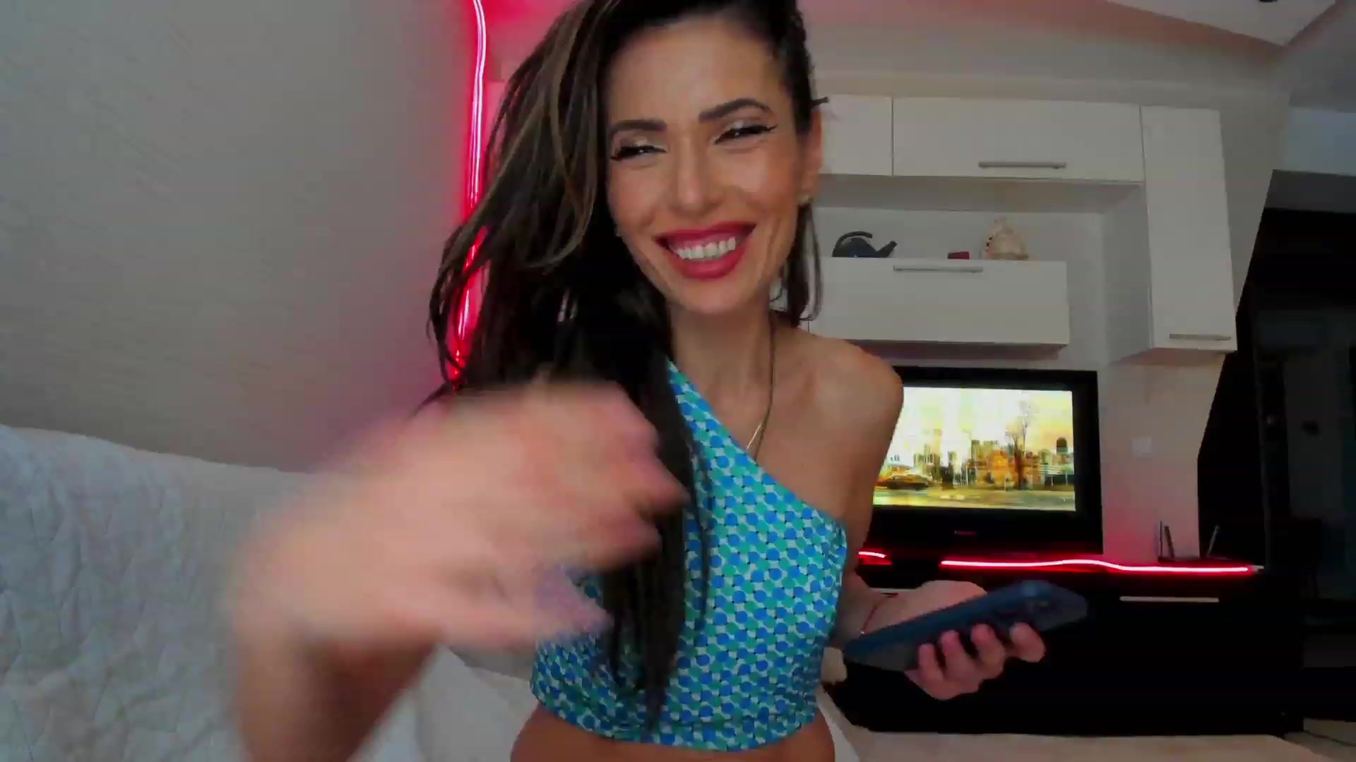 Gallery image thumbnail from SmileyTinaa's myfreecams stream on, 03/07/2023, 03:01 image 11 of 20