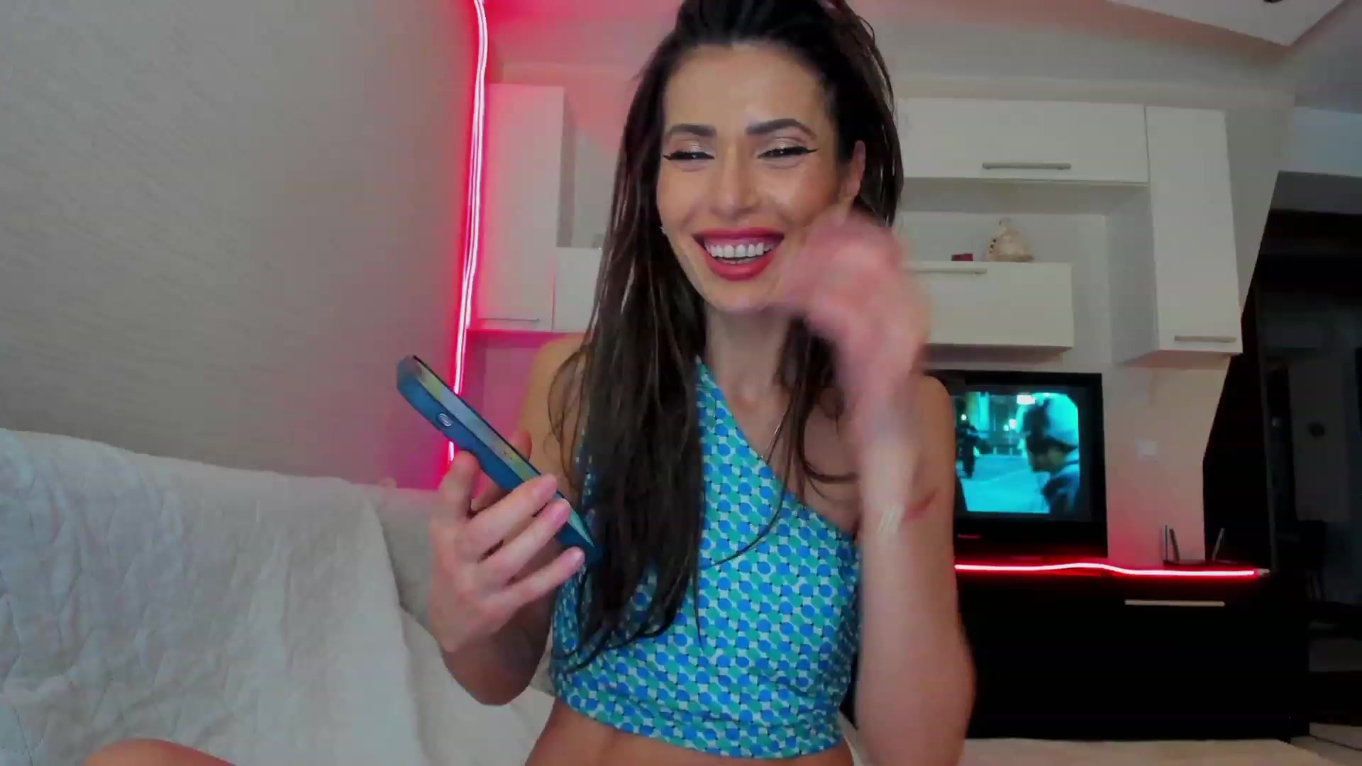 Gallery image thumbnail from SmileyTinaa's myfreecams stream on, 03/07/2023, 03:01 image 14 of 20