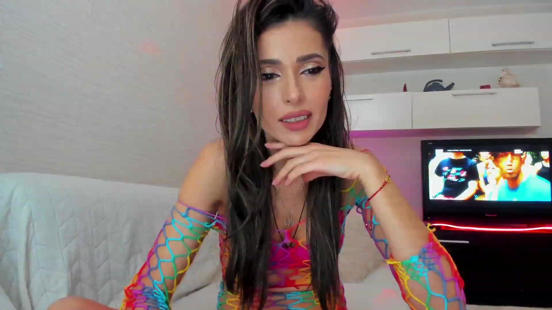 Gallery image thumbnail from SmileyTinaa's myfreecams stream on, 03/09/2023, 23:40 image 4 of 20