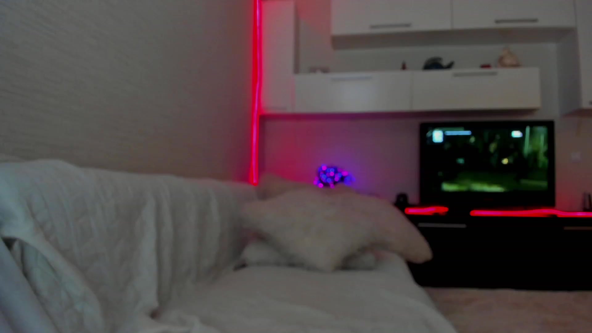 Gallery image thumbnail from SmileyTinaa's myfreecams stream on, 03/14/2023, 03:06 image 8 of 20