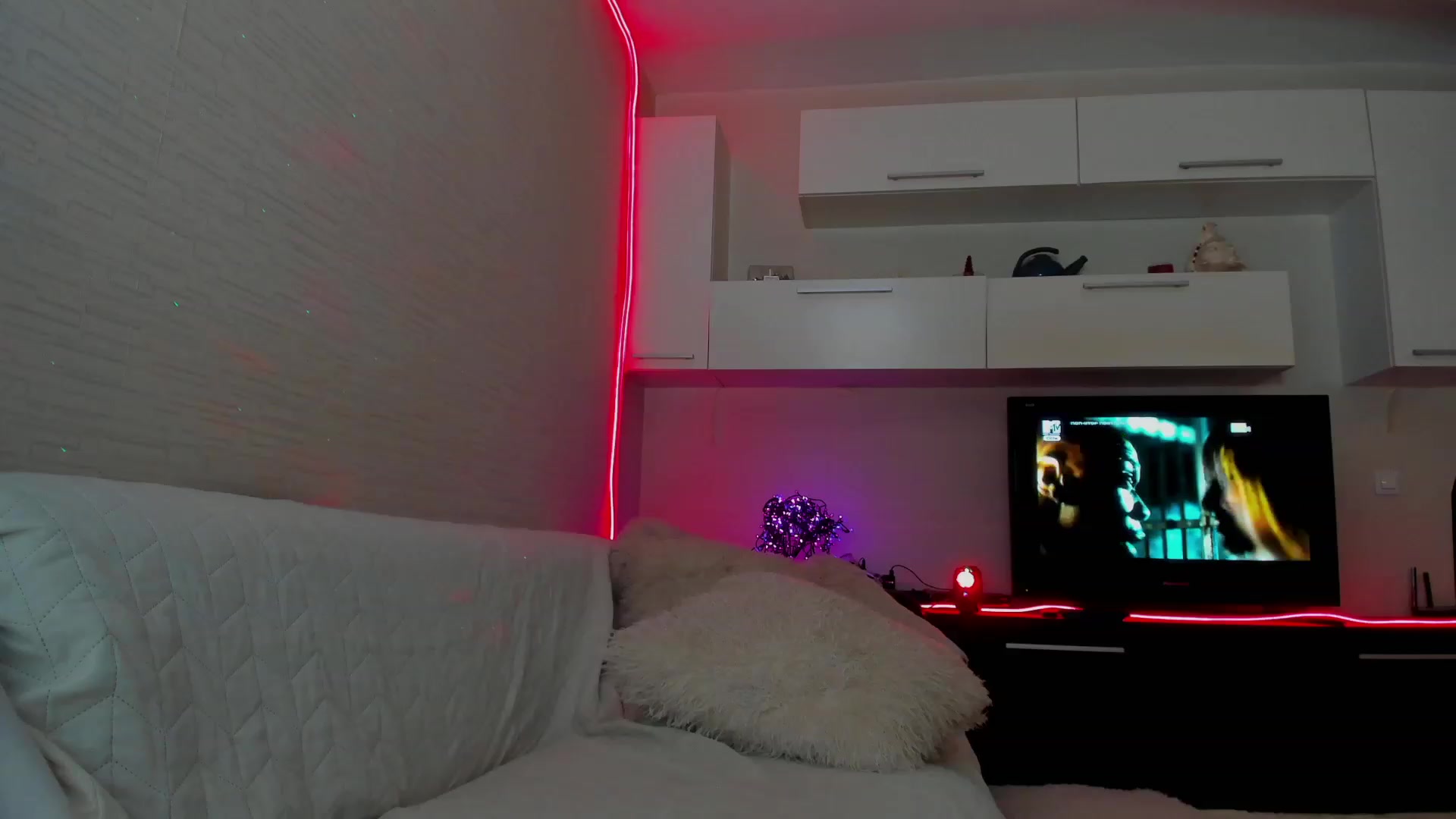 Gallery image thumbnail from SmileyTinaa's myfreecams stream on, 03/15/2023, 21:54 image 11 of 20
