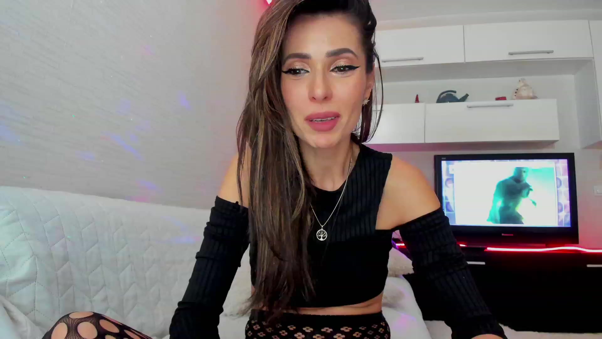 Gallery image thumbnail from SmileyTinaa's myfreecams stream on, 03/15/2023, 23:25 image 13 of 20