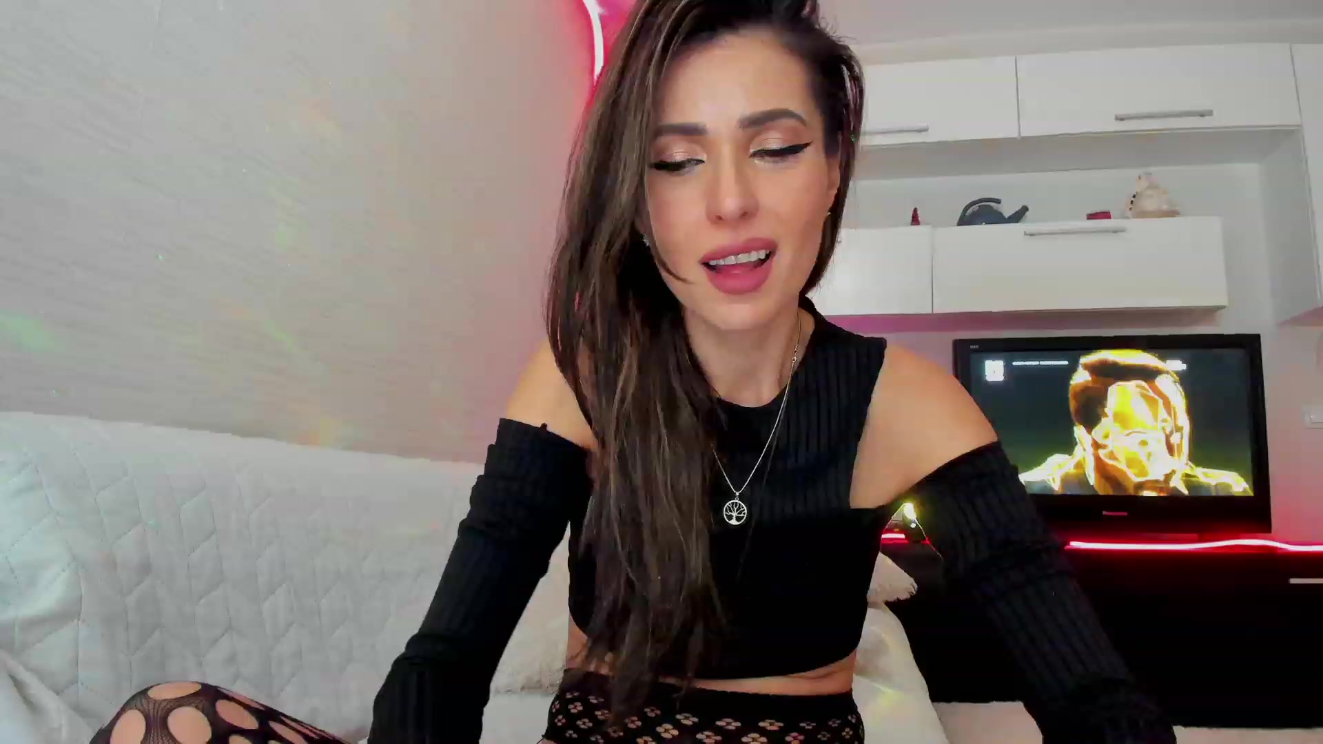 Gallery image thumbnail from SmileyTinaa's myfreecams stream on, 03/15/2023, 23:25 image 12 of 20