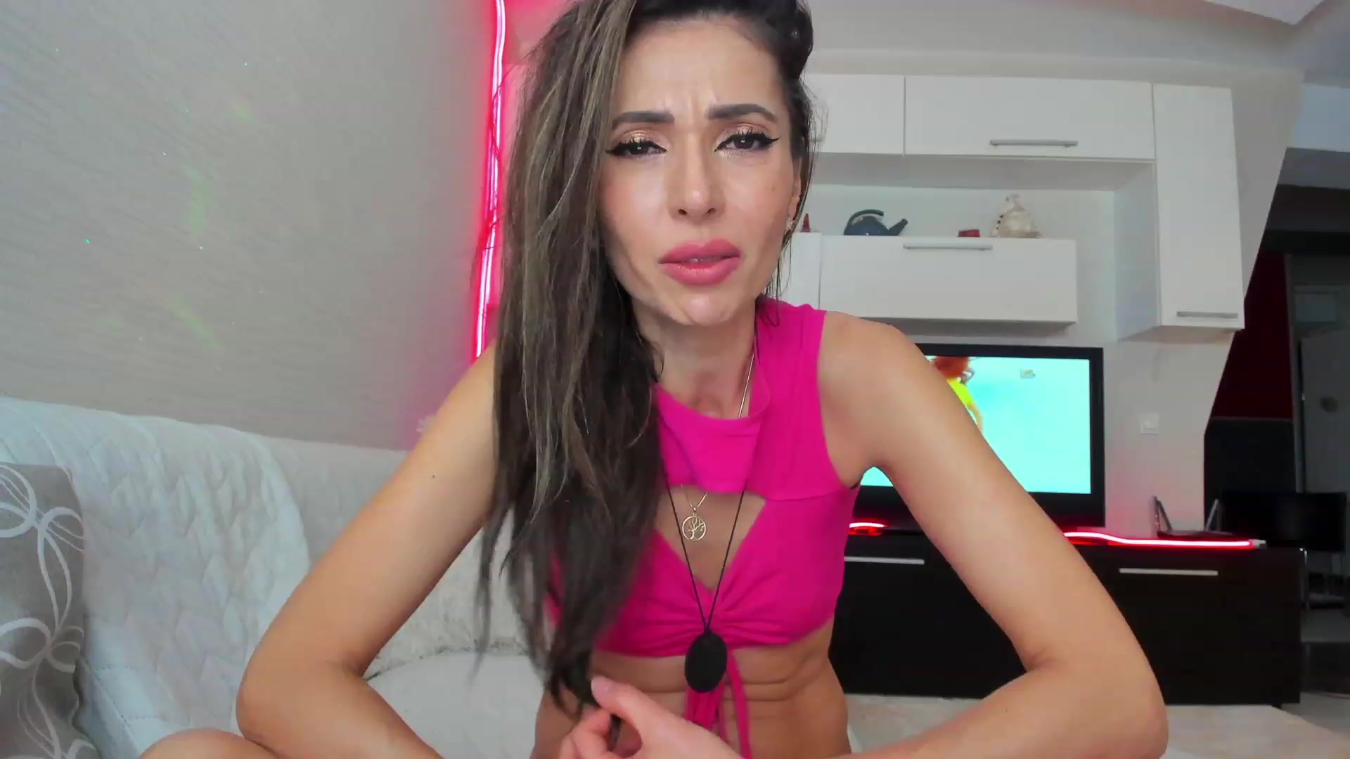 Gallery image thumbnail from SmileyTinaa's myfreecams stream on, 03/24/2023, 24:00 image 12 of 20