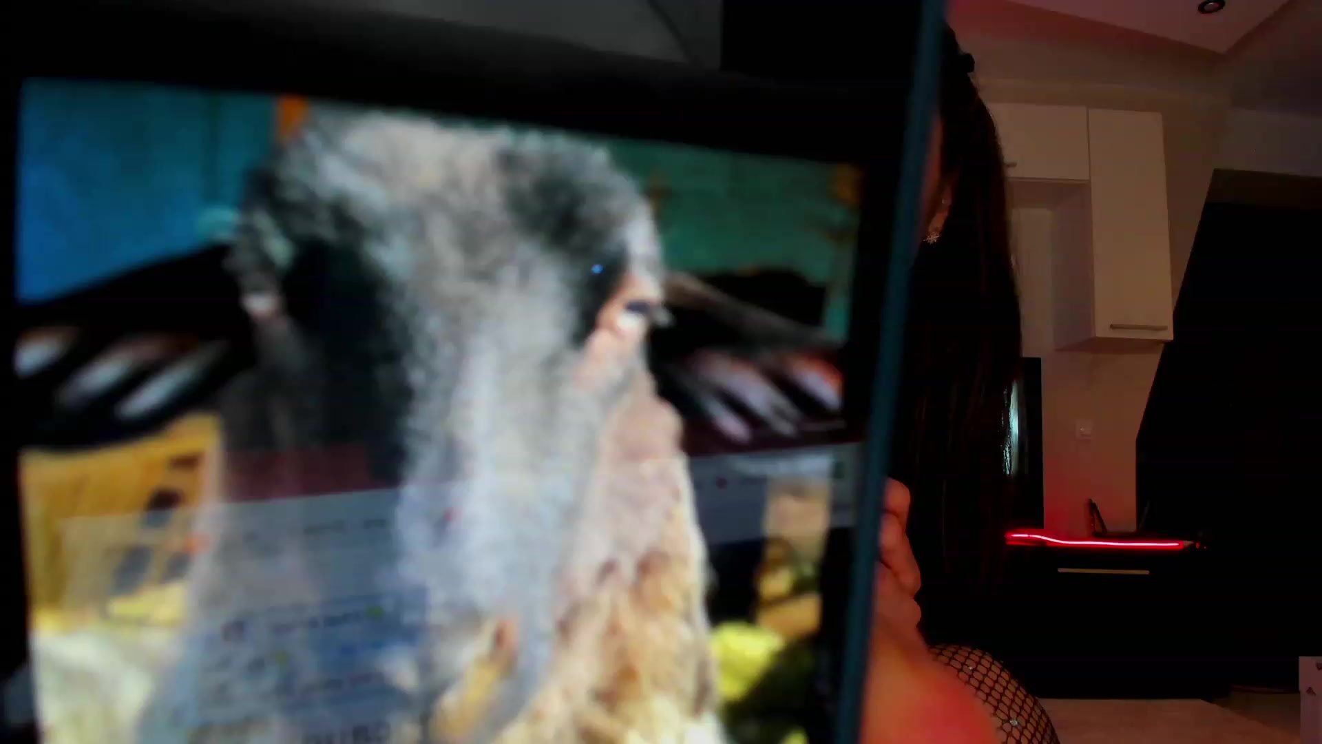 Gallery image thumbnail from SmileyTinaa's myfreecams stream on, 03/28/2023, 02:21 image 2 of 20