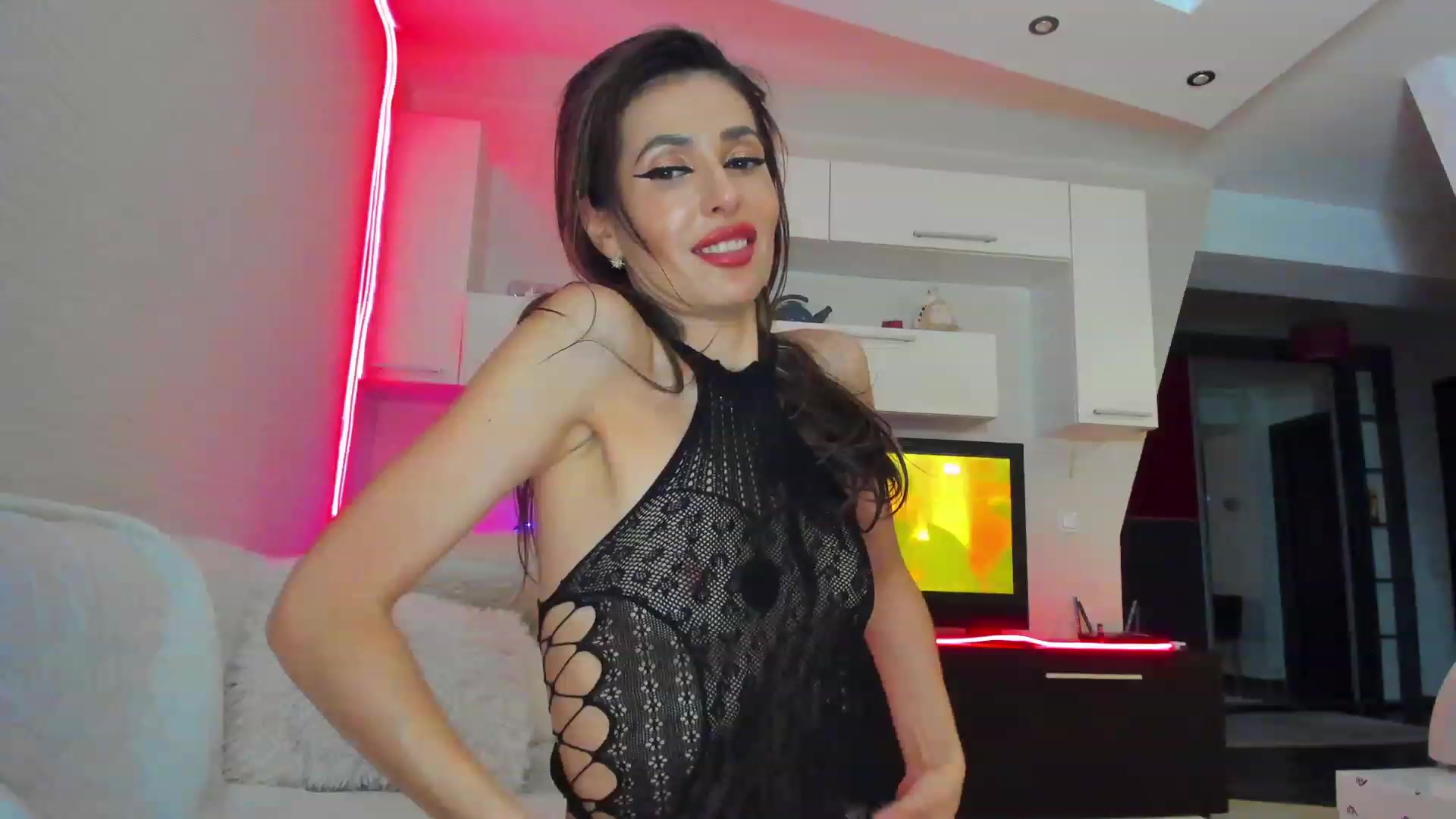 Gallery image thumbnail from SmileyTinaa's myfreecams stream on, 03/30/2023, 01:54 image 12 of 20