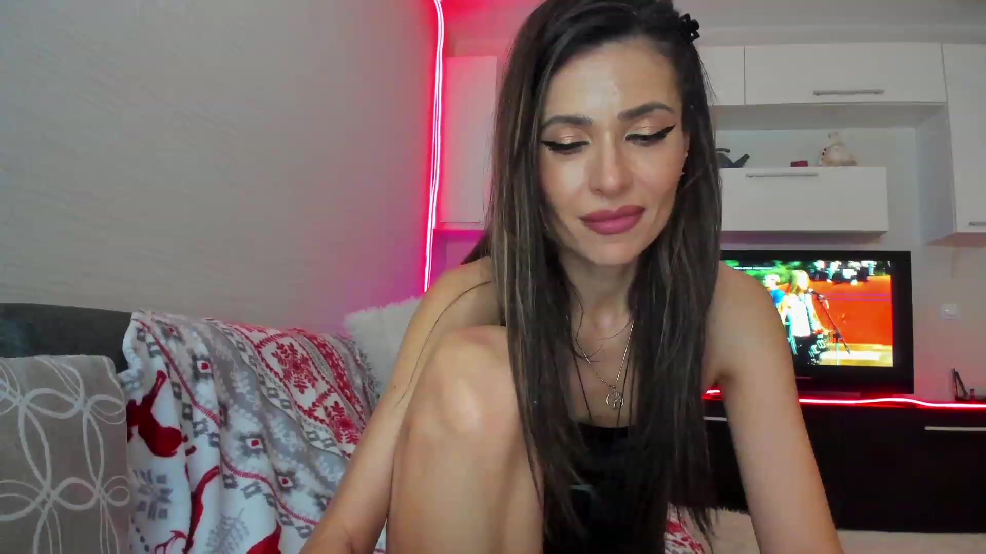 Gallery image thumbnail from SmileyTinaa's myfreecams stream on, 04/07/2023, 01:54 image 10 of 20