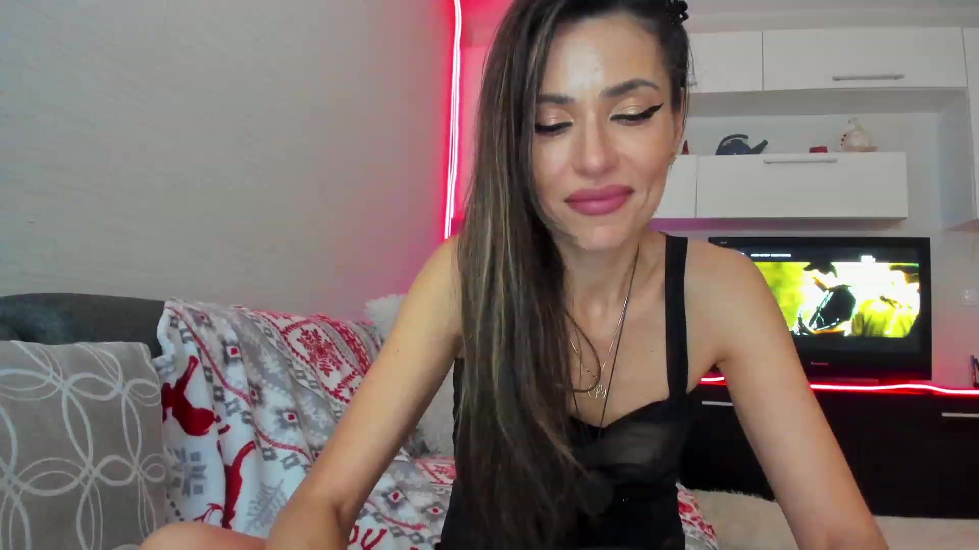 Gallery image thumbnail from SmileyTinaa's myfreecams stream on, 04/07/2023, 01:54 image 19 of 20