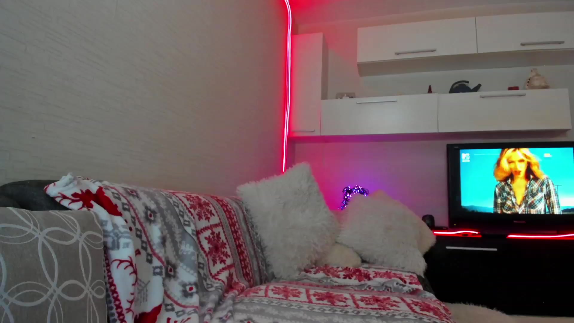Gallery image thumbnail from SmileyTinaa's myfreecams stream on, 04/07/2023, 02:59 image 20 of 20