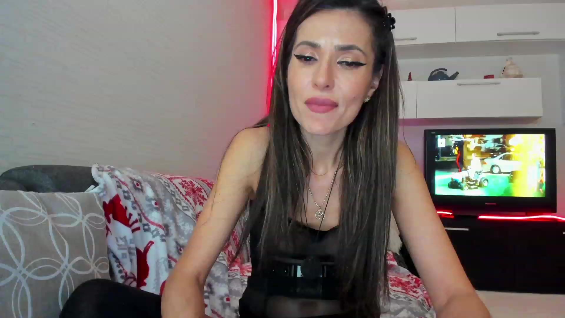 Gallery image thumbnail from SmileyTinaa's myfreecams stream on, 04/07/2023, 04:05 image 6 of 20