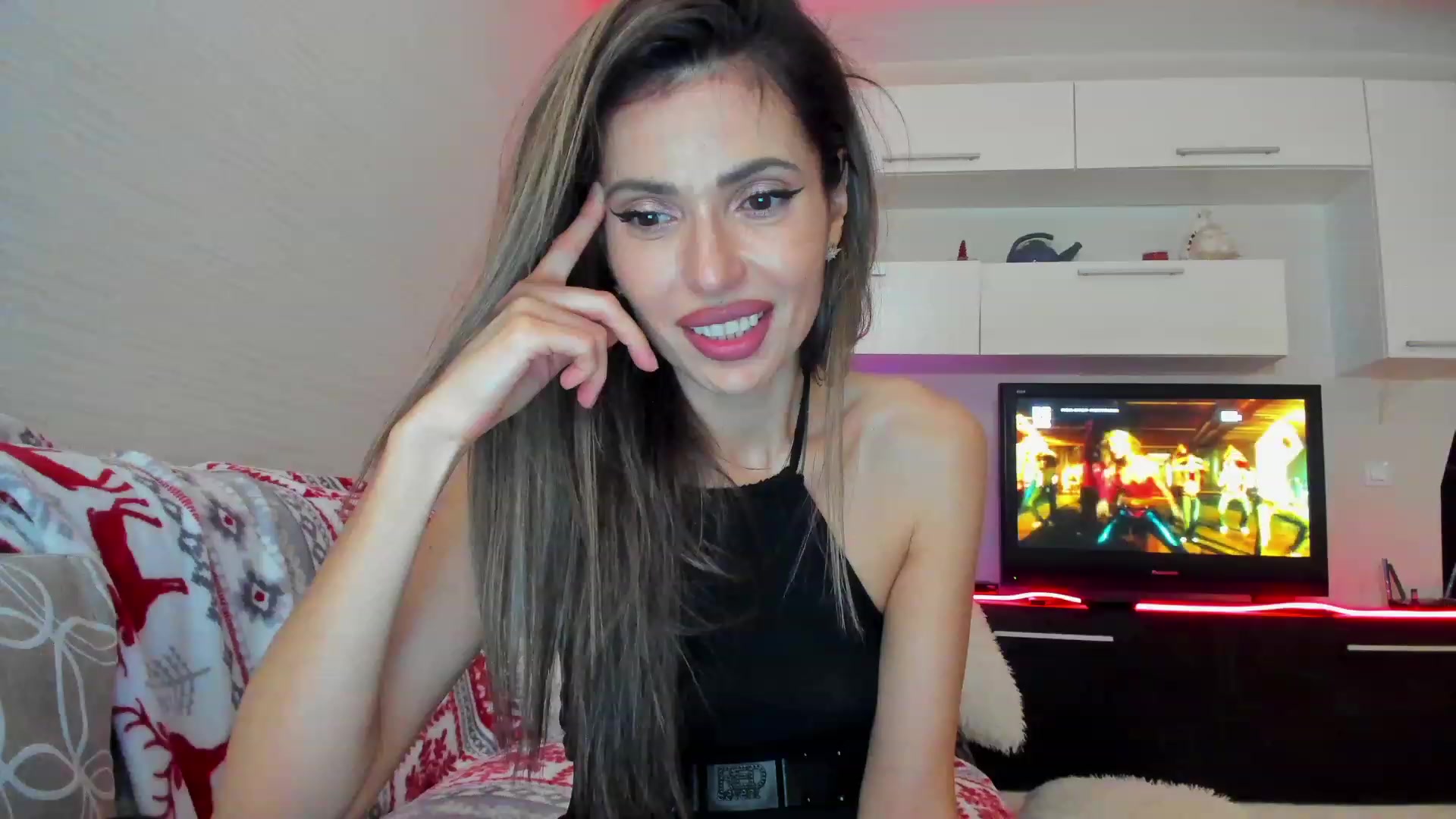 Gallery image thumbnail from SmileyTinaa's myfreecams stream on, 04/13/2023, 02:19 image 12 of 20