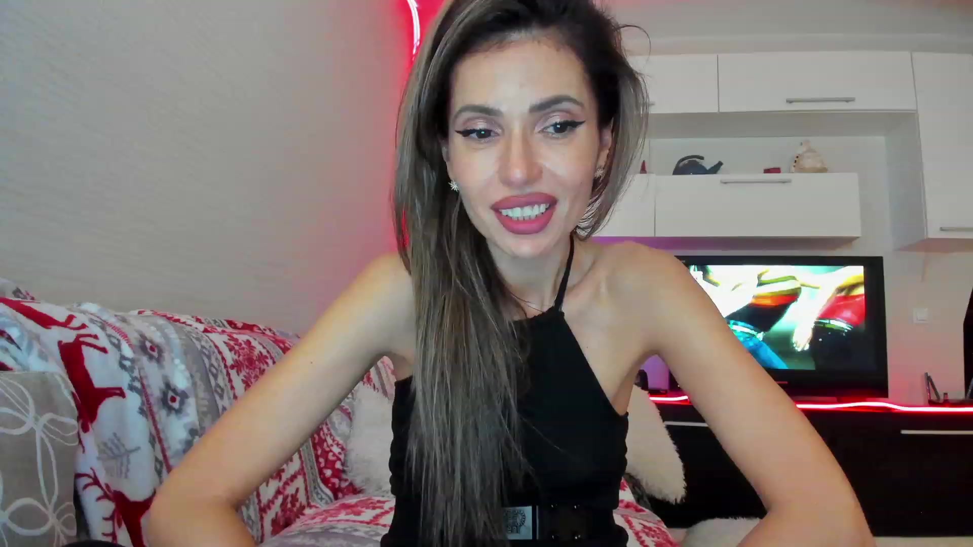 Gallery image thumbnail from SmileyTinaa's myfreecams stream on, 04/13/2023, 02:19 image 11 of 20