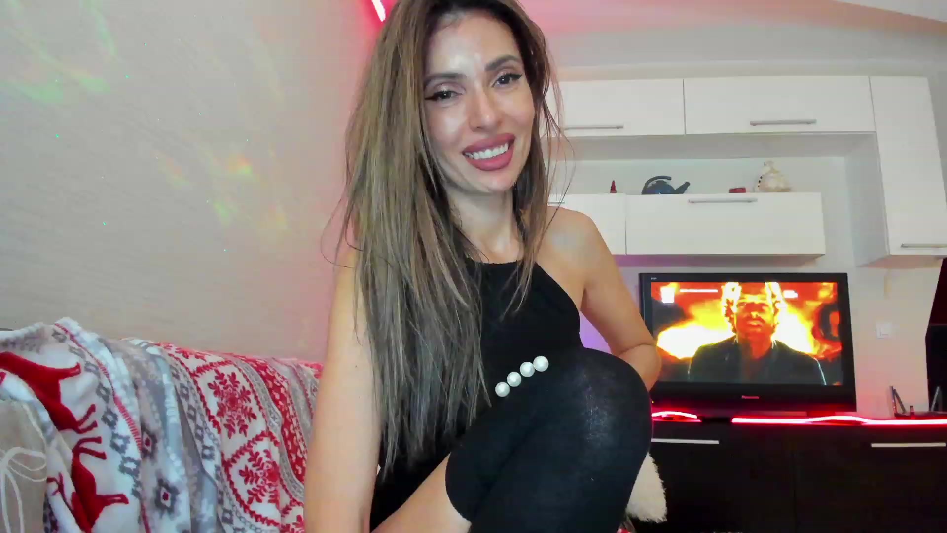 Gallery image thumbnail from SmileyTinaa's myfreecams stream on, 04/13/2023, 03:51 image 8 of 20