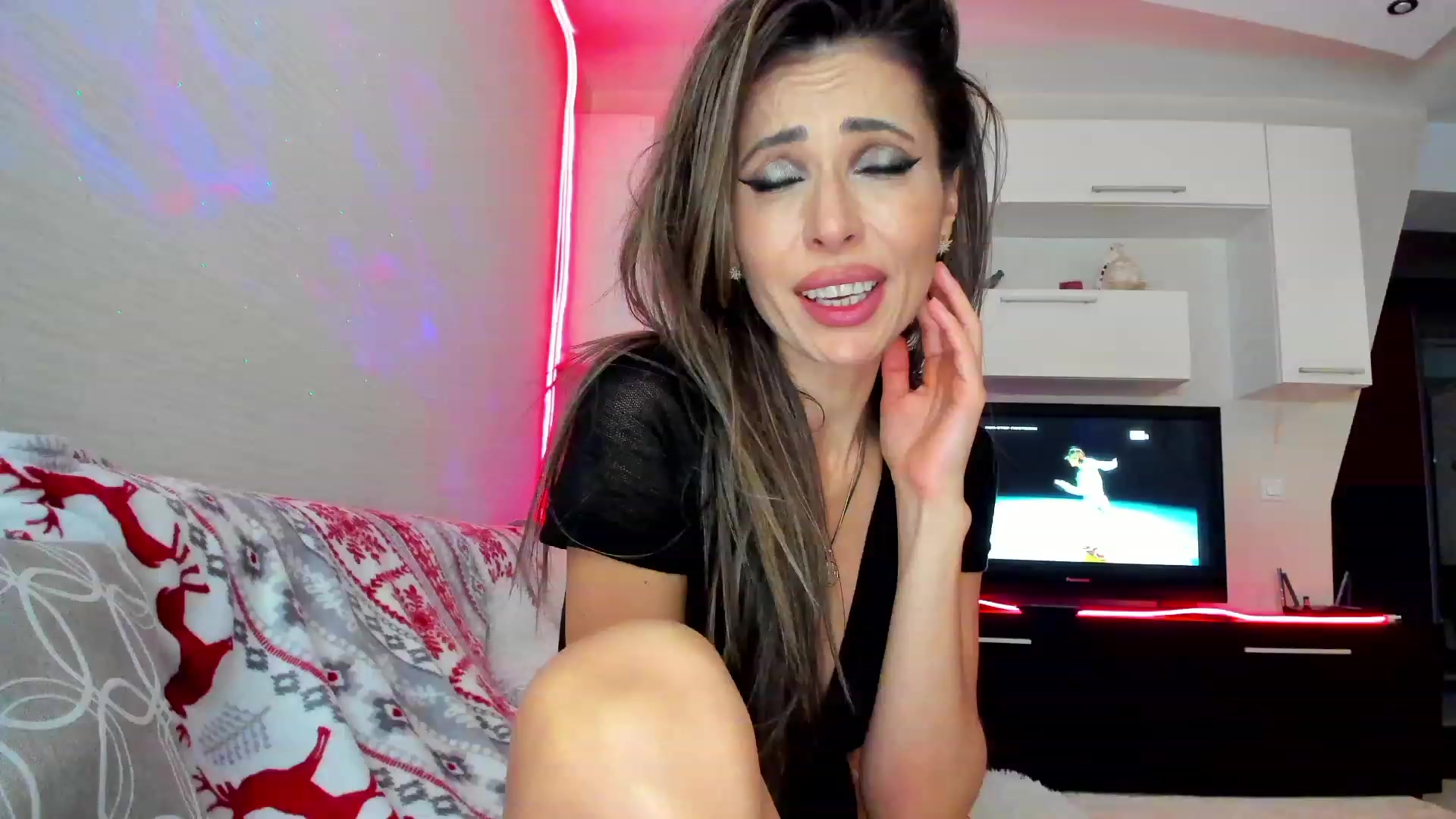 Gallery image thumbnail from SmileyTinaa's myfreecams stream on, 04/14/2023, 01:33 image 1 of 20