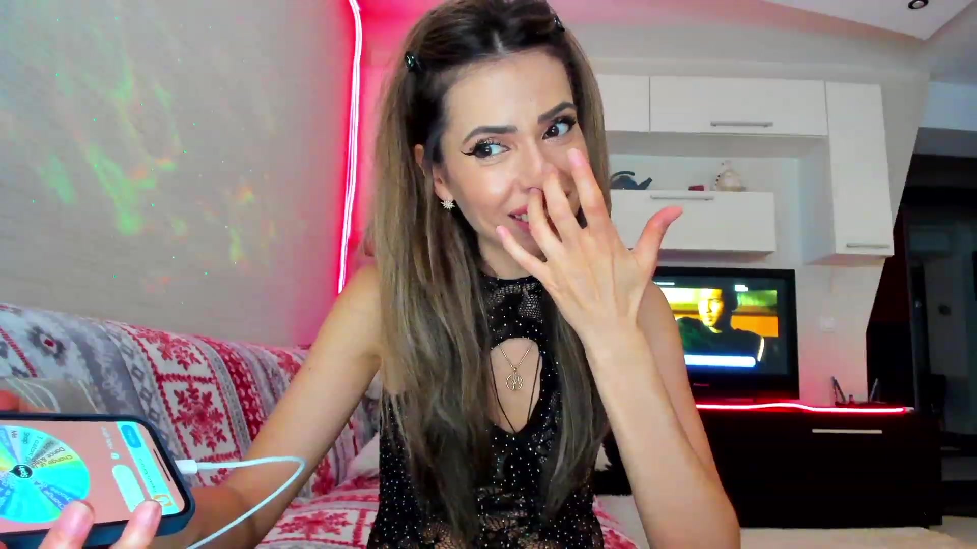 Gallery image thumbnail from SmileyTinaa's myfreecams stream on, 04/24/2023, 21:34 image 18 of 20