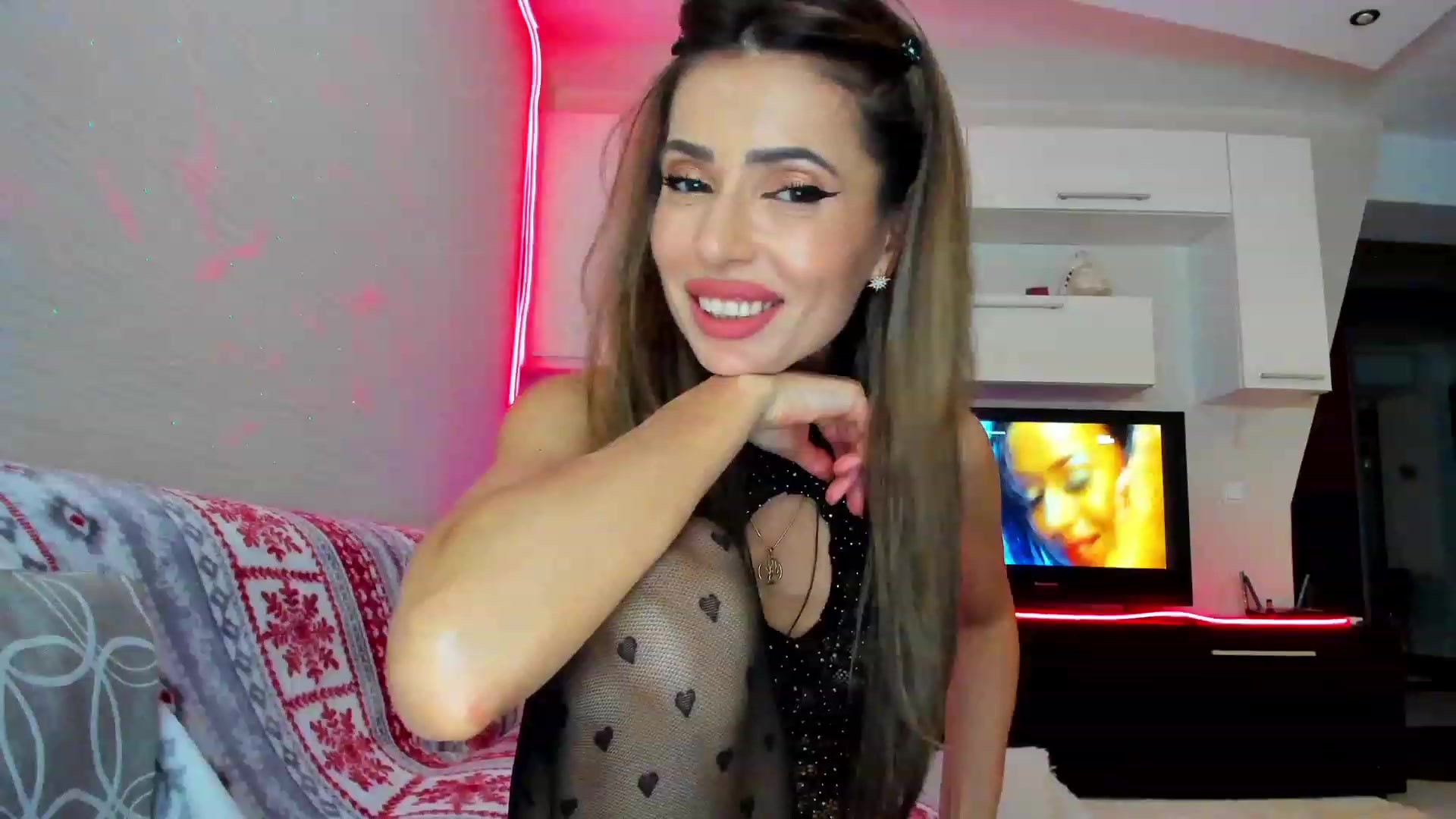 Gallery image thumbnail from SmileyTinaa's myfreecams stream on, 04/24/2023, 21:34 image 11 of 20