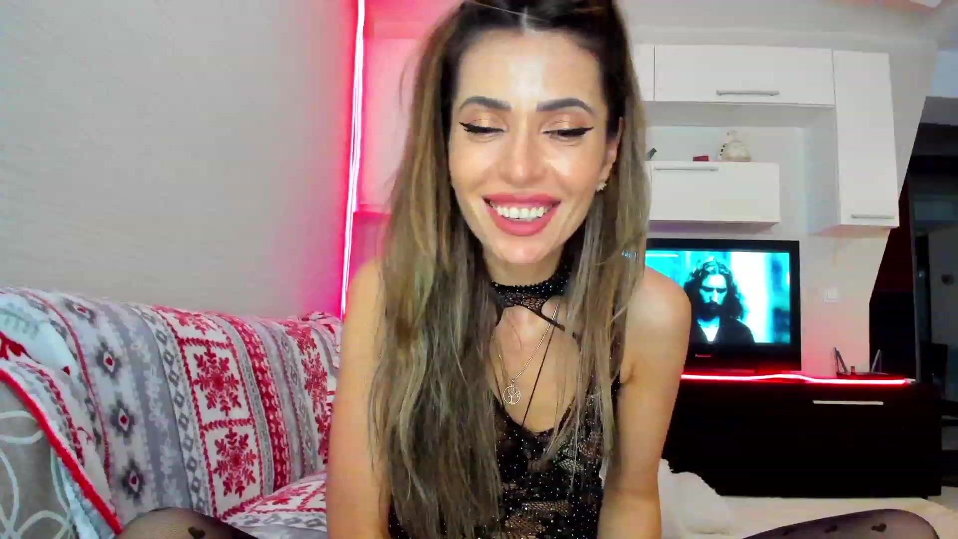 Gallery image thumbnail from SmileyTinaa's myfreecams stream on, 04/25/2023, 02:10 image 18 of 20