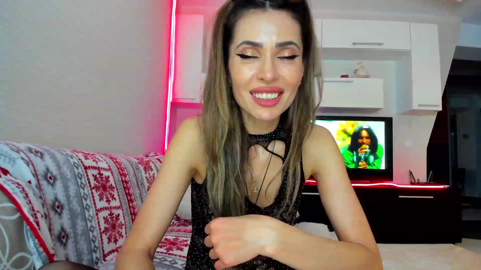 Gallery image thumbnail from SmileyTinaa's myfreecams stream on, 04/25/2023, 02:10 image 17 of 20