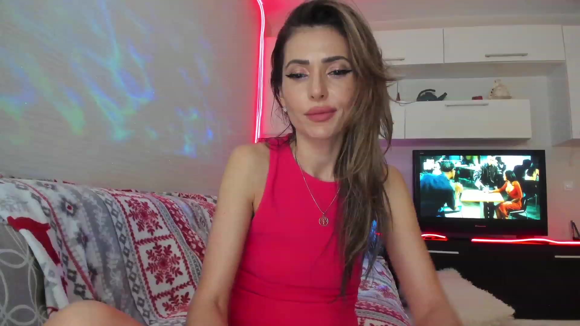 Gallery image thumbnail from SmileyTinaa's myfreecams stream on, 04/26/2023, 24:17 image 1 of 20