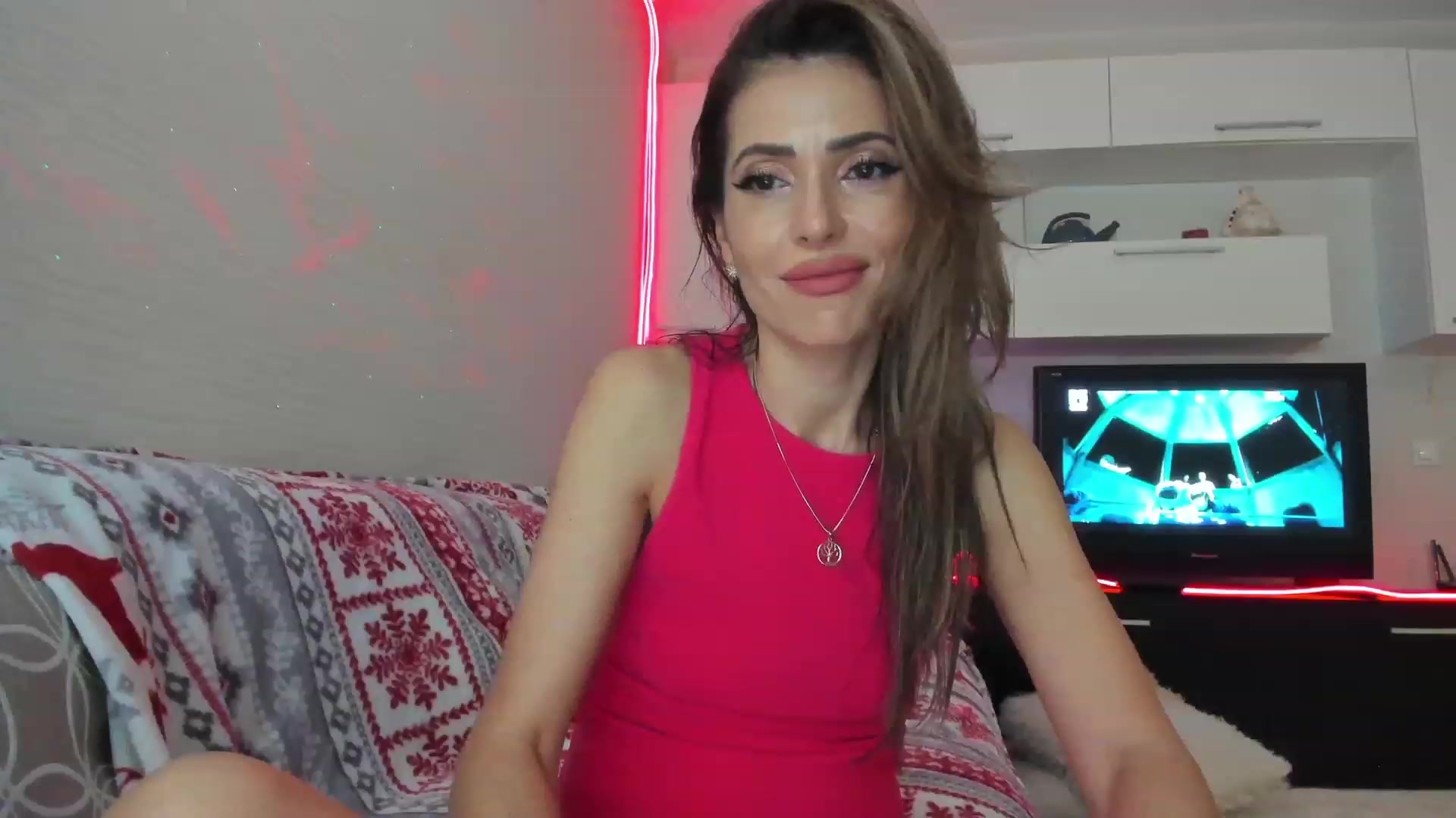 Gallery image thumbnail from SmileyTinaa's myfreecams stream on, 04/26/2023, 24:17 image 3 of 20
