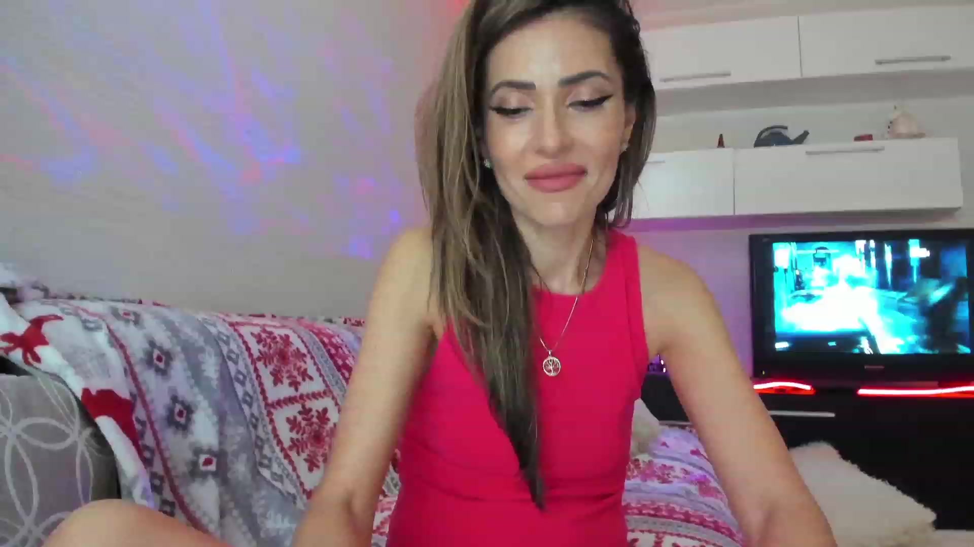 Gallery image thumbnail from SmileyTinaa's myfreecams stream on, 04/26/2023, 24:17 image 19 of 20