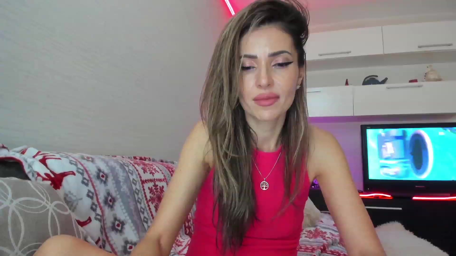 Gallery image thumbnail from SmileyTinaa's myfreecams stream on, 04/26/2023, 02:42 image 5 of 20