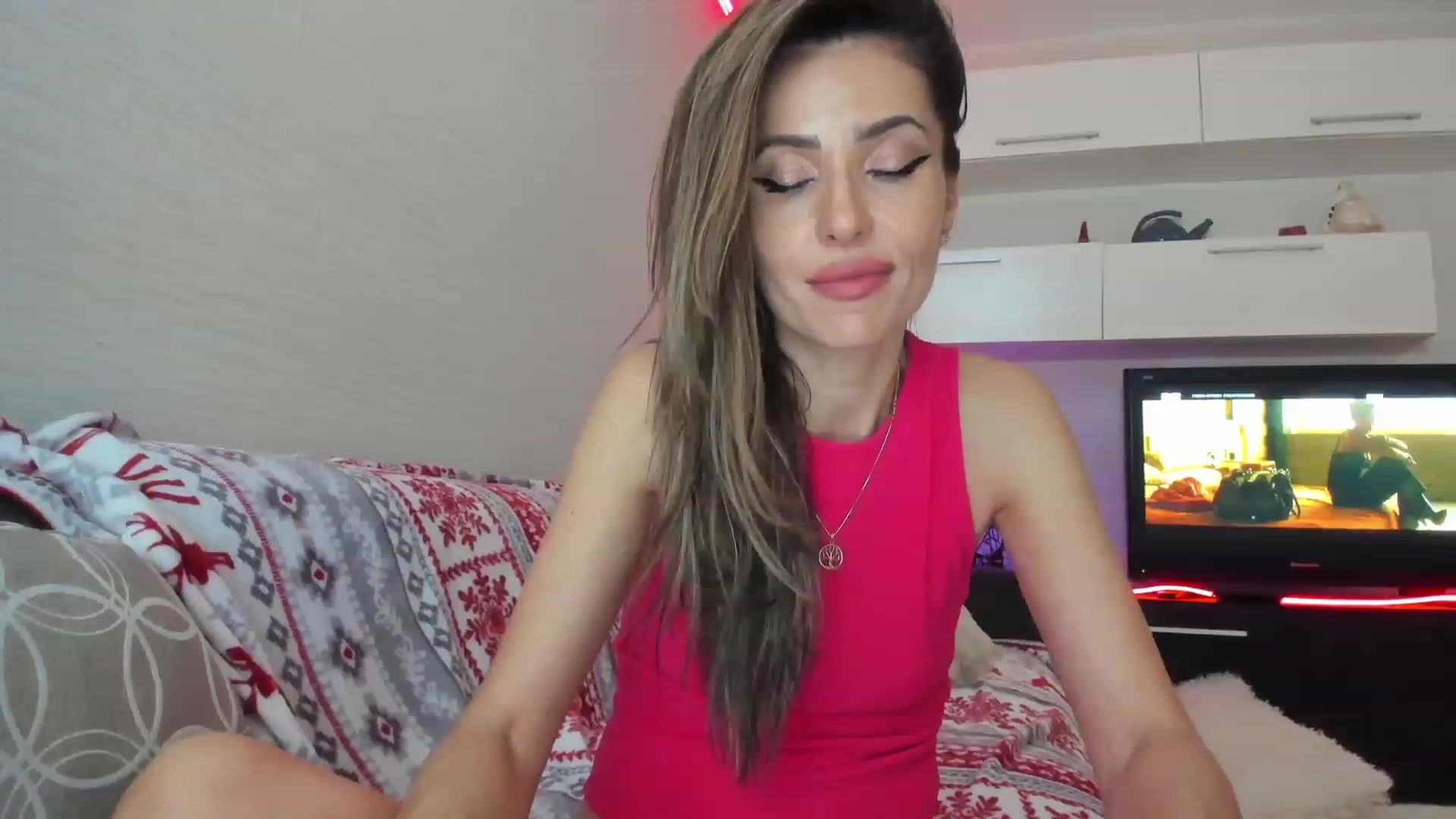 Gallery image thumbnail from SmileyTinaa's myfreecams stream on, 04/26/2023, 02:42 image 18 of 20